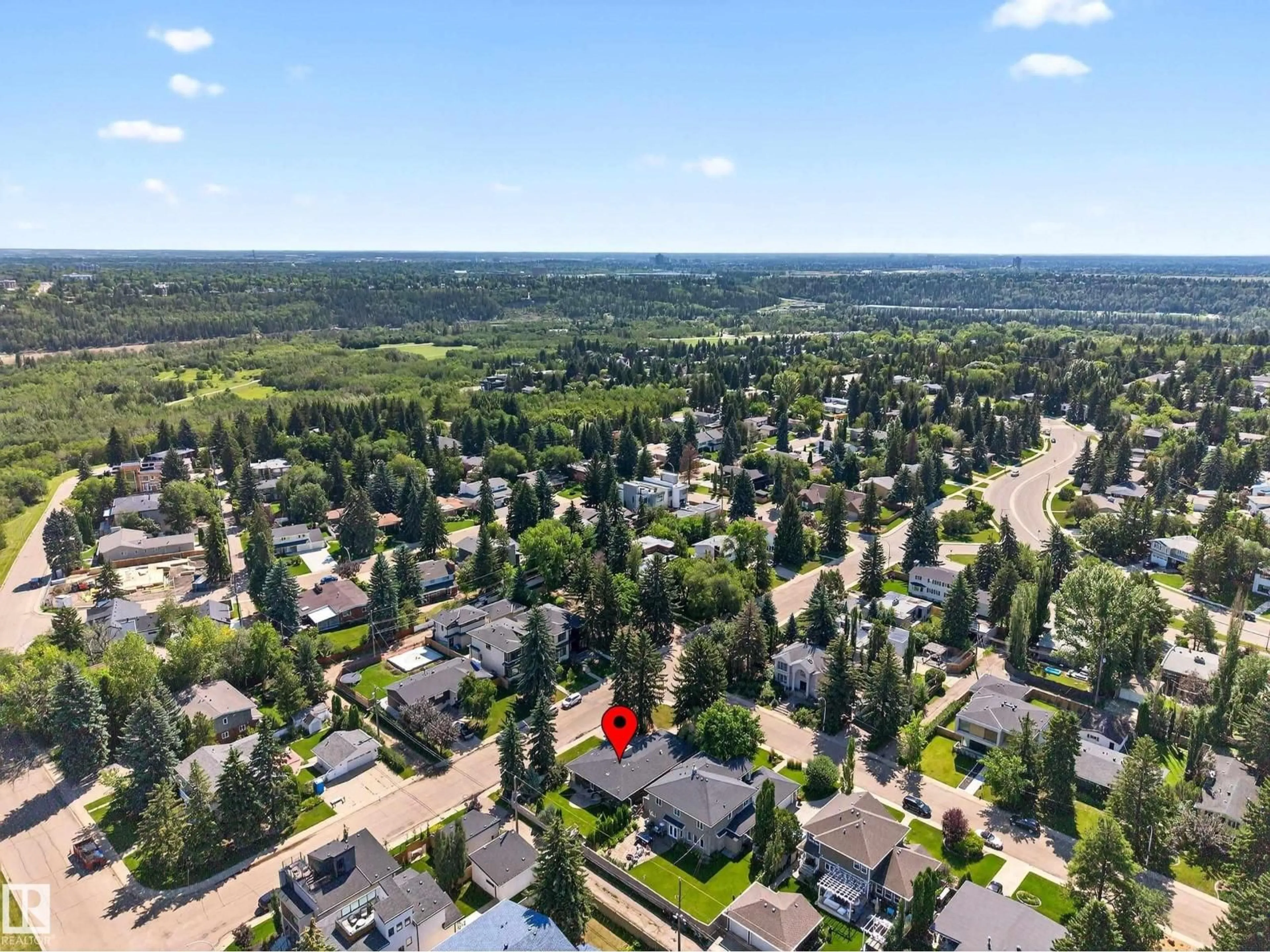 A pic from outside/outdoor area/front of a property/back of a property/a pic from drone, unknown for NW - 8804 138 ST, Edmonton Alberta T5R0E4