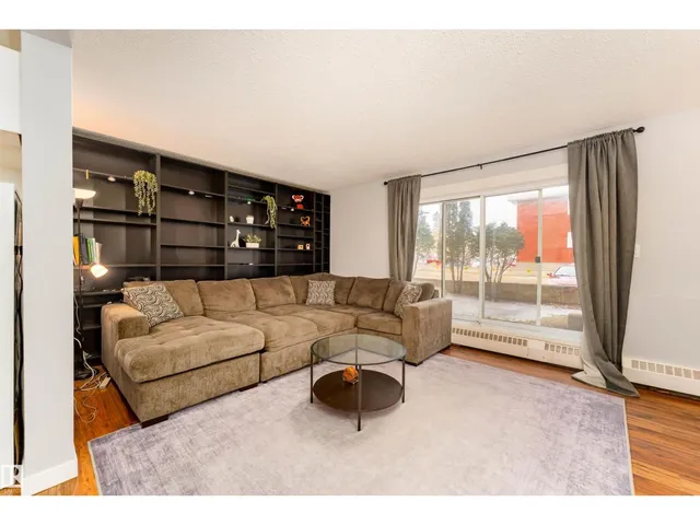 #26 - 10208 113 ST, Edmonton 5
