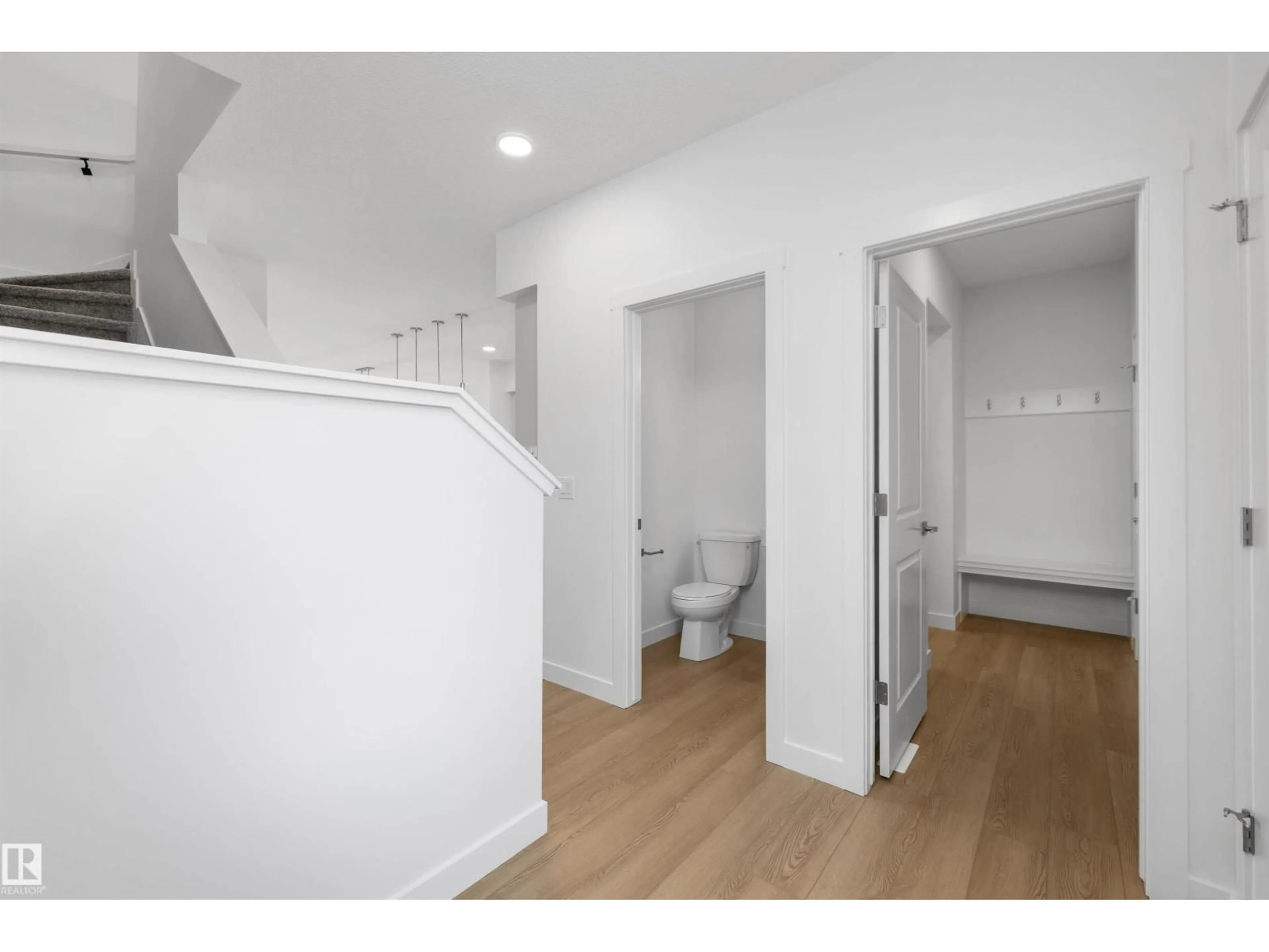 A pic of a room for 19003 24 AV, Edmonton Alberta T6M3L3