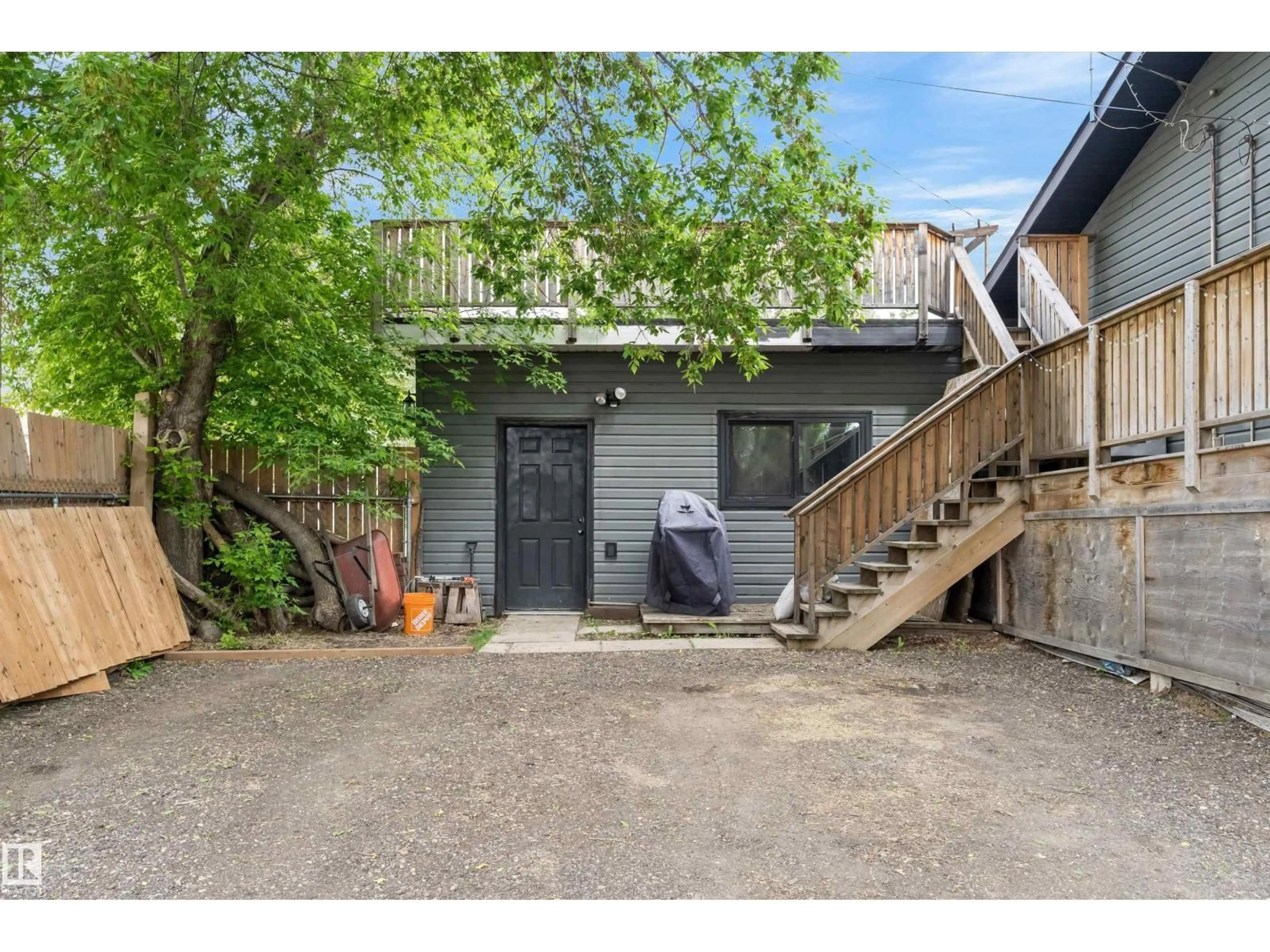 A pic from outside/outdoor area/front of a property/back of a property/a pic from drone, street for 14 2 AV S, Hay Lakes Alberta T0B1W0