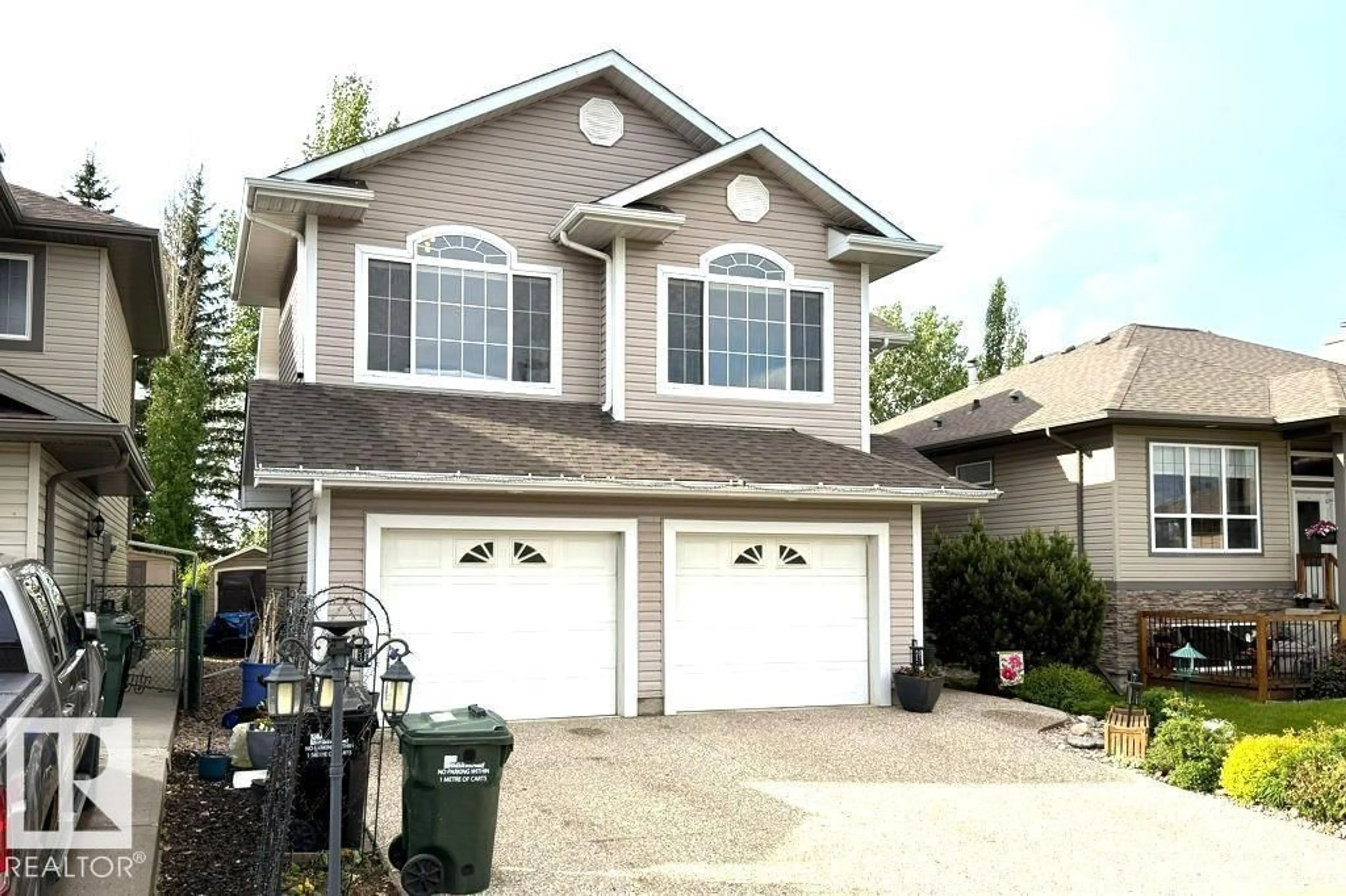Home with vinyl exterior material, street for 448 FORREST DR, Sherwood Park Alberta T8A6L2