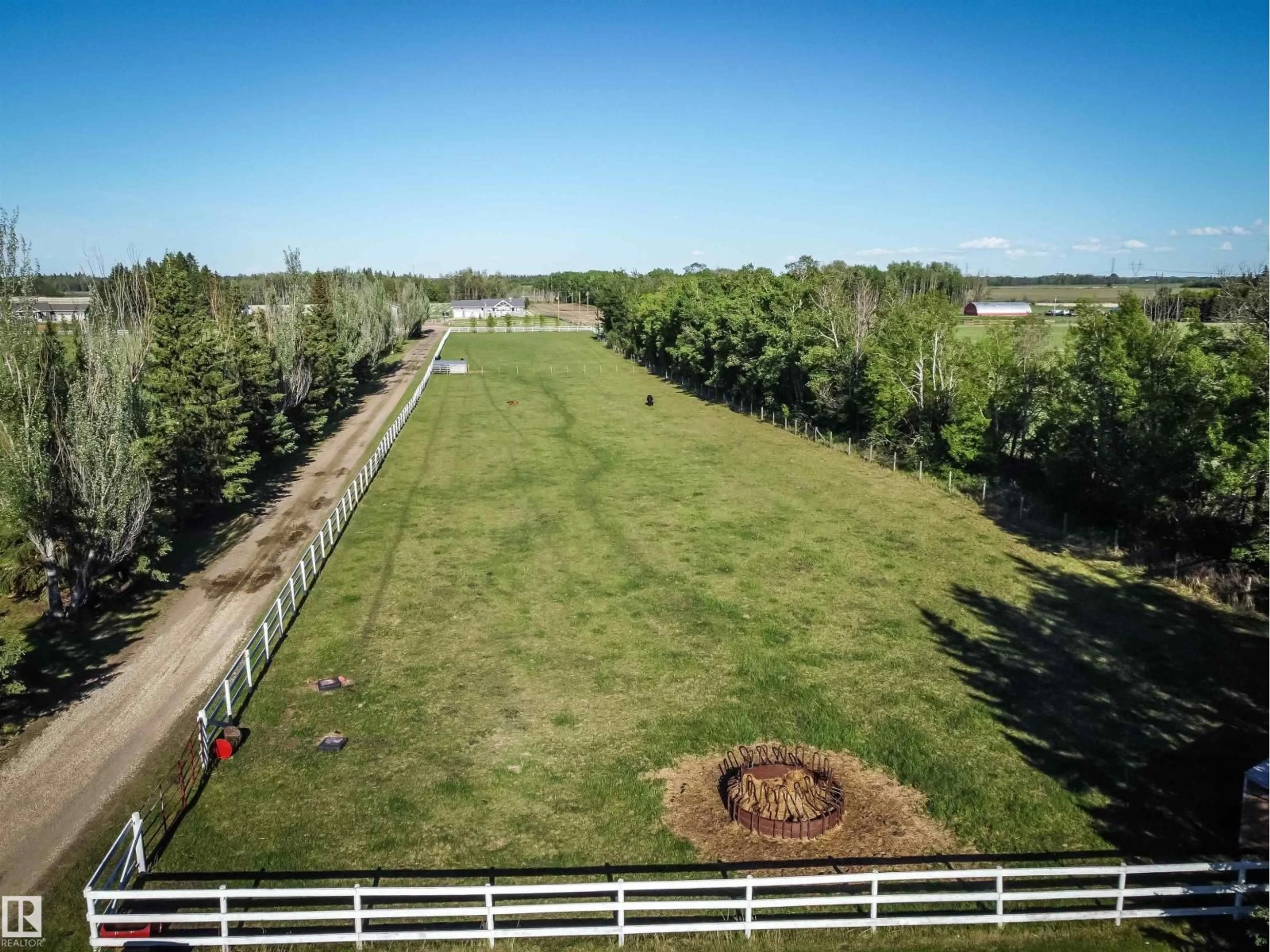 A pic from outside/outdoor area/front of a property/back of a property/a pic from drone, unknown for 52102 RGE ROAD 280, Rural Parkland County Alberta T7Z1Y3