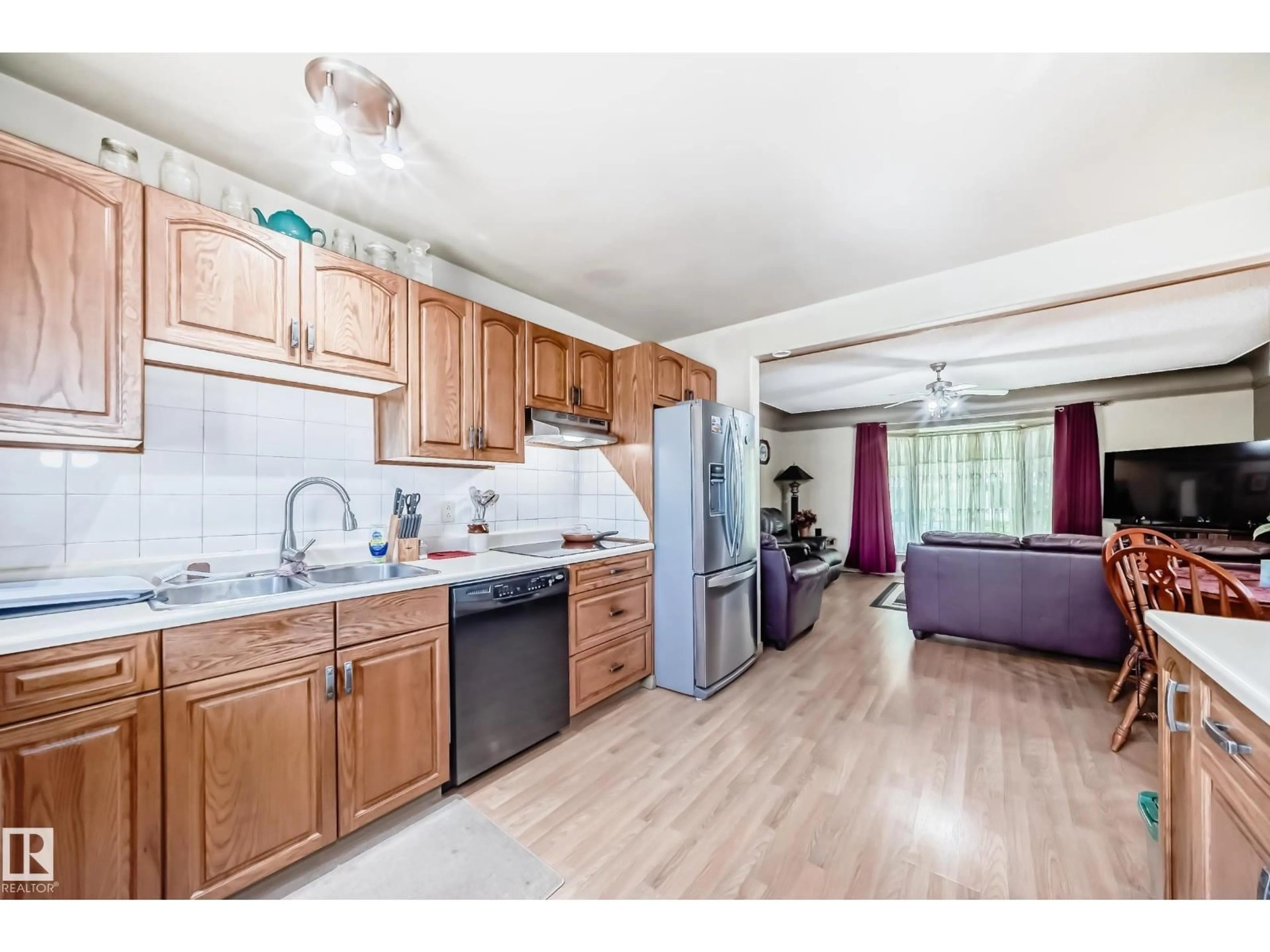 Open concept kitchen, unknown for 12137 44 ST, Edmonton Alberta T5W2T2