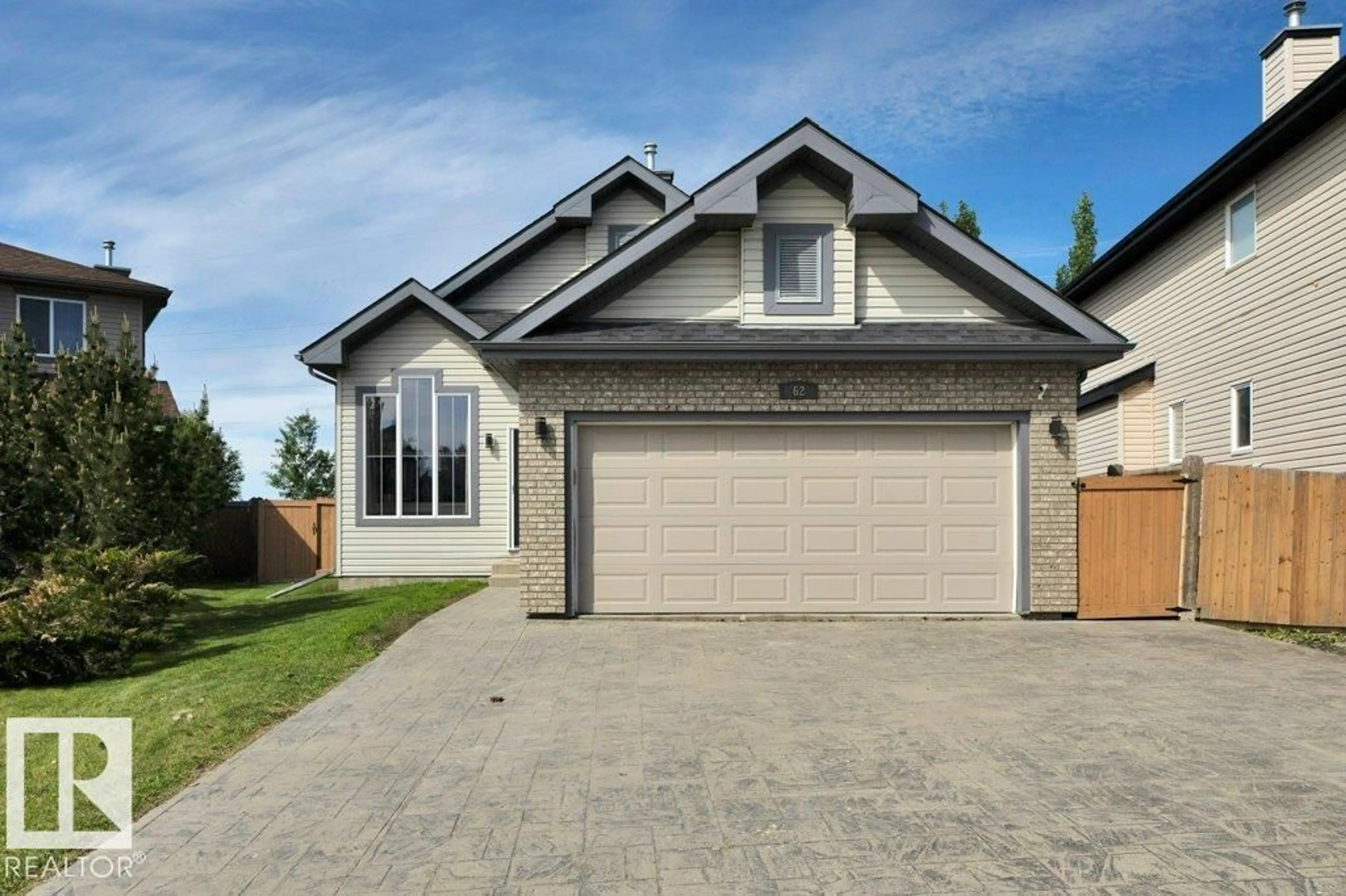 Home with vinyl exterior material, street for 62 NAPLES WY, St. Albert Alberta T8N7G1