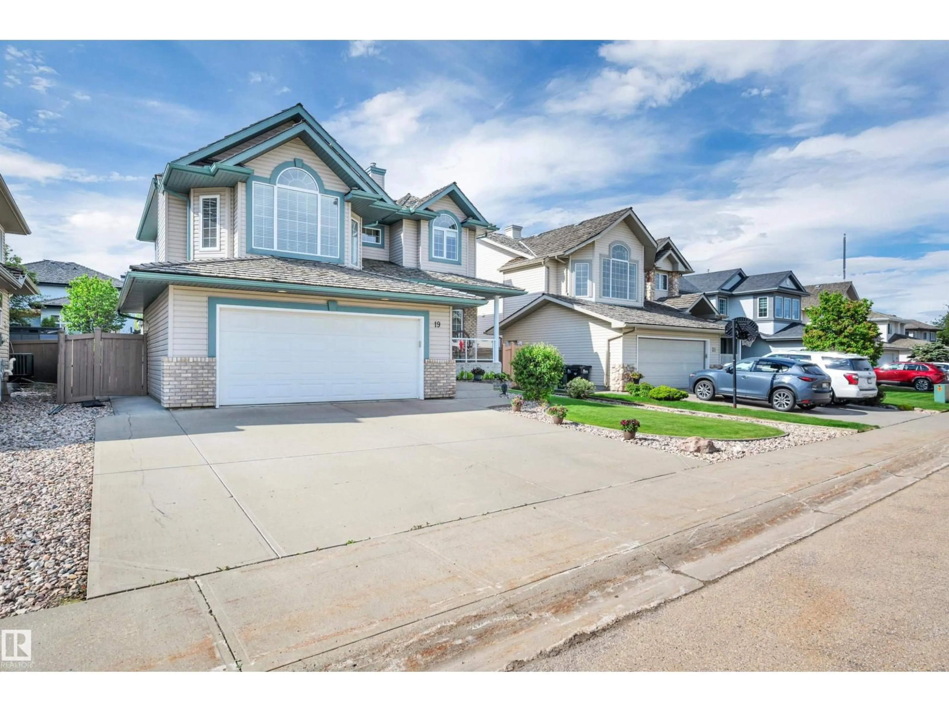 Unknown for 19 NOTTINGHAM BA, Sherwood Park Alberta T8A5Z6