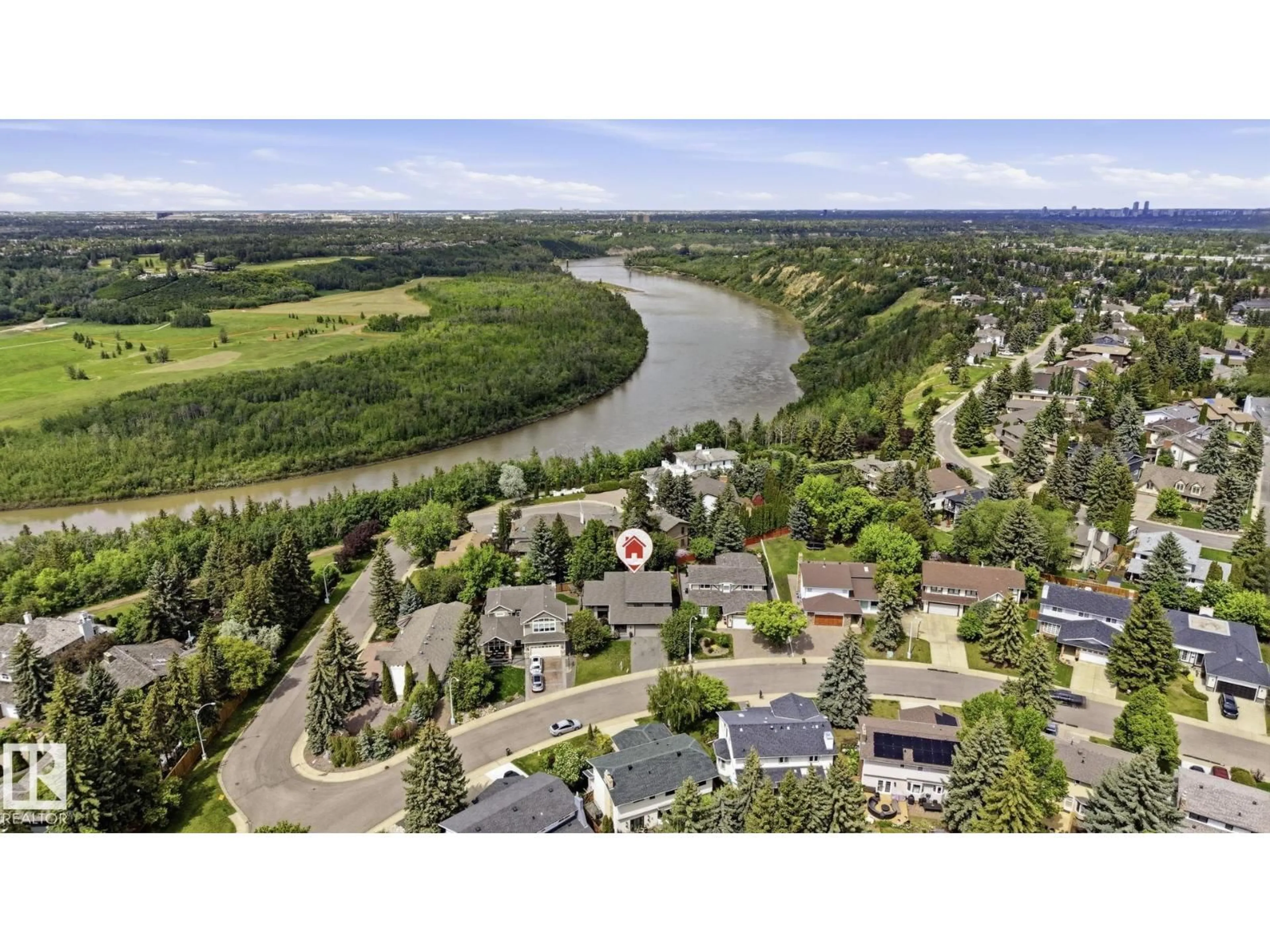 A pic from outside/outdoor area/front of a property/back of a property/a pic from drone, water/lake/river/ocean view for 969 RICE RD, Edmonton Alberta T6R1B1