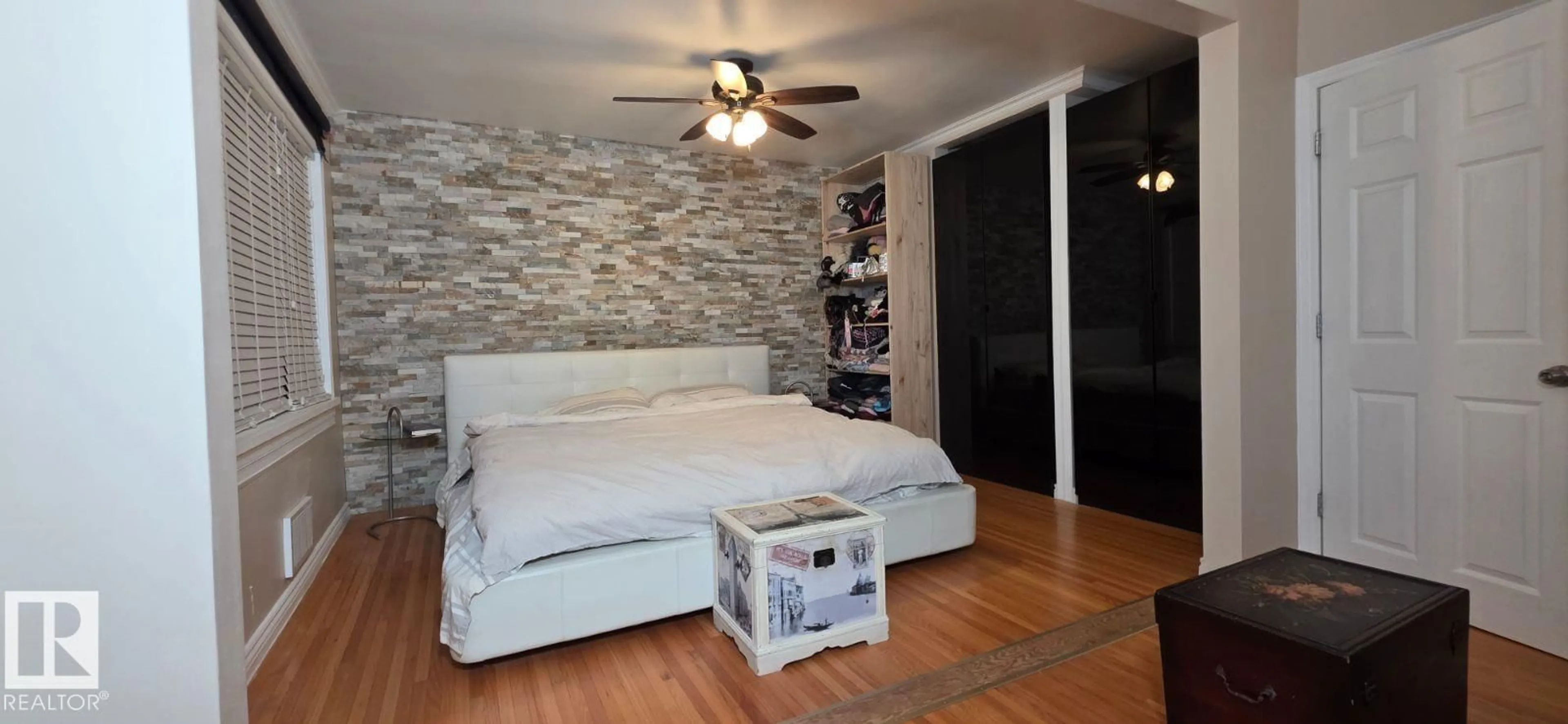 A pic of a room for 6704 93 ST, Edmonton Alberta T6E3B4