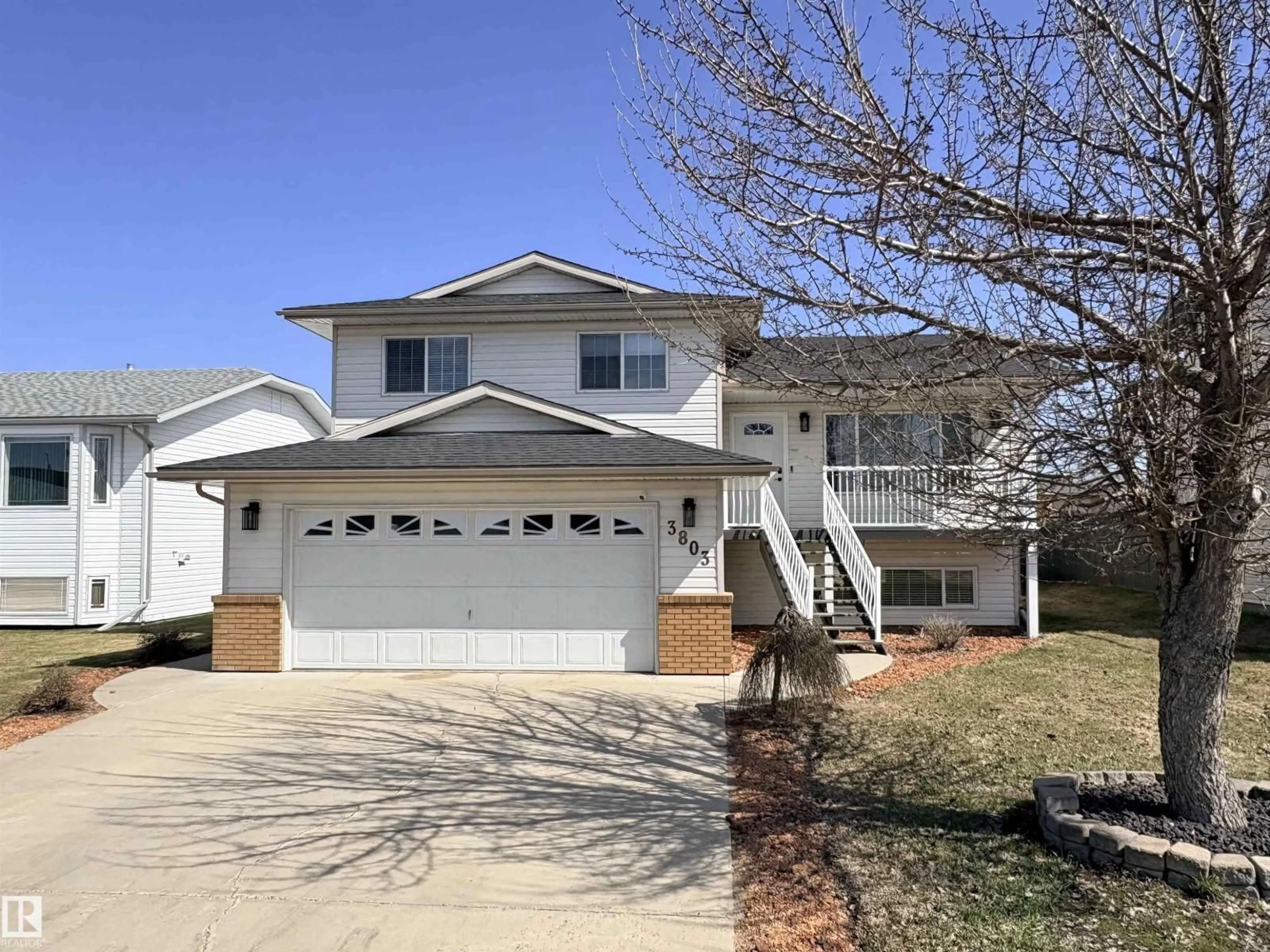 Home with vinyl exterior material, street for 3803 40 AV, Bonnyville Town Alberta T9N1V3