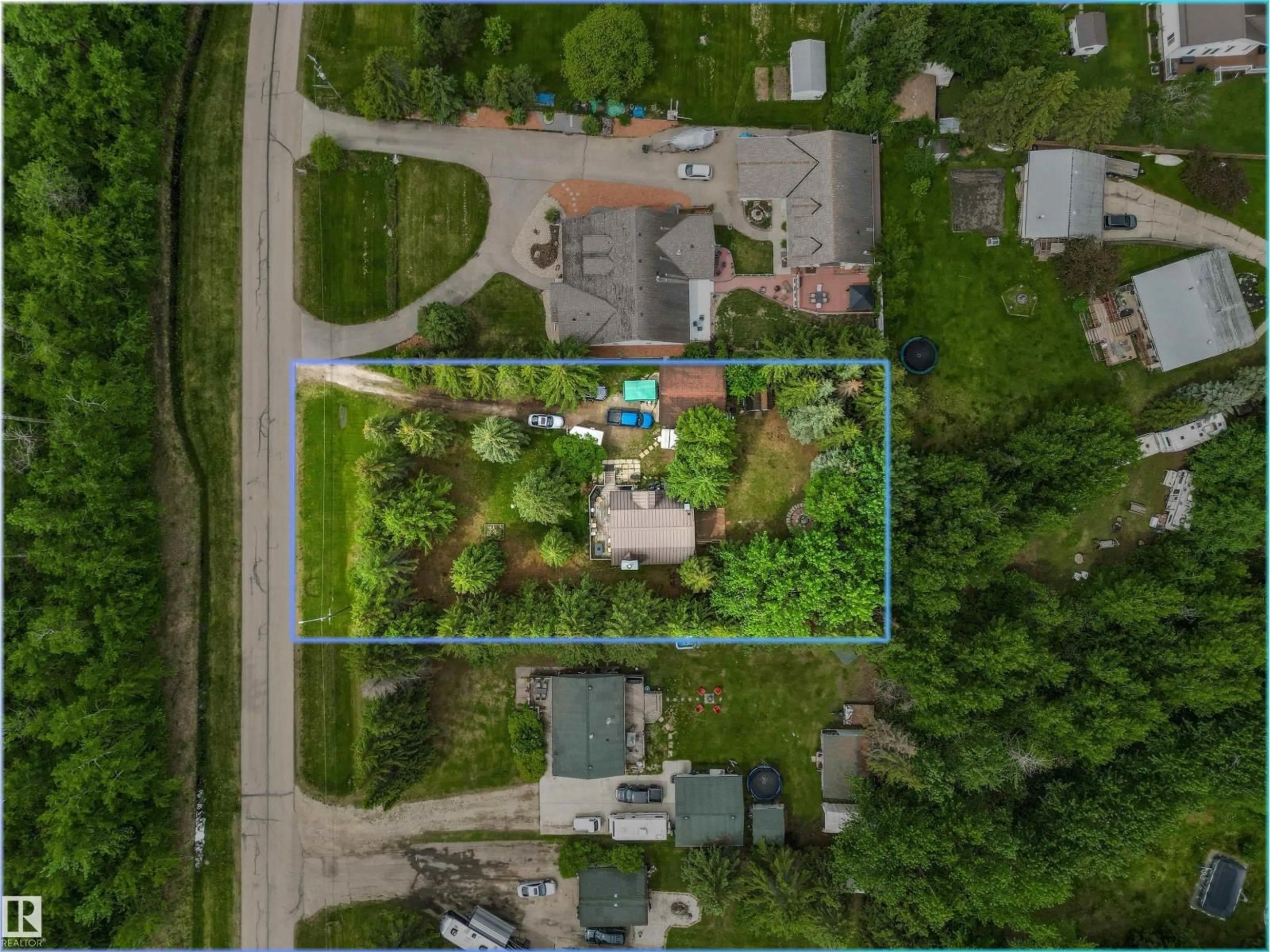 A pic from outside/outdoor area/front of a property/back of a property/a pic from drone, street for 4820 48A AV, Rural Lac Ste. Anne County Alberta T0E0A0
