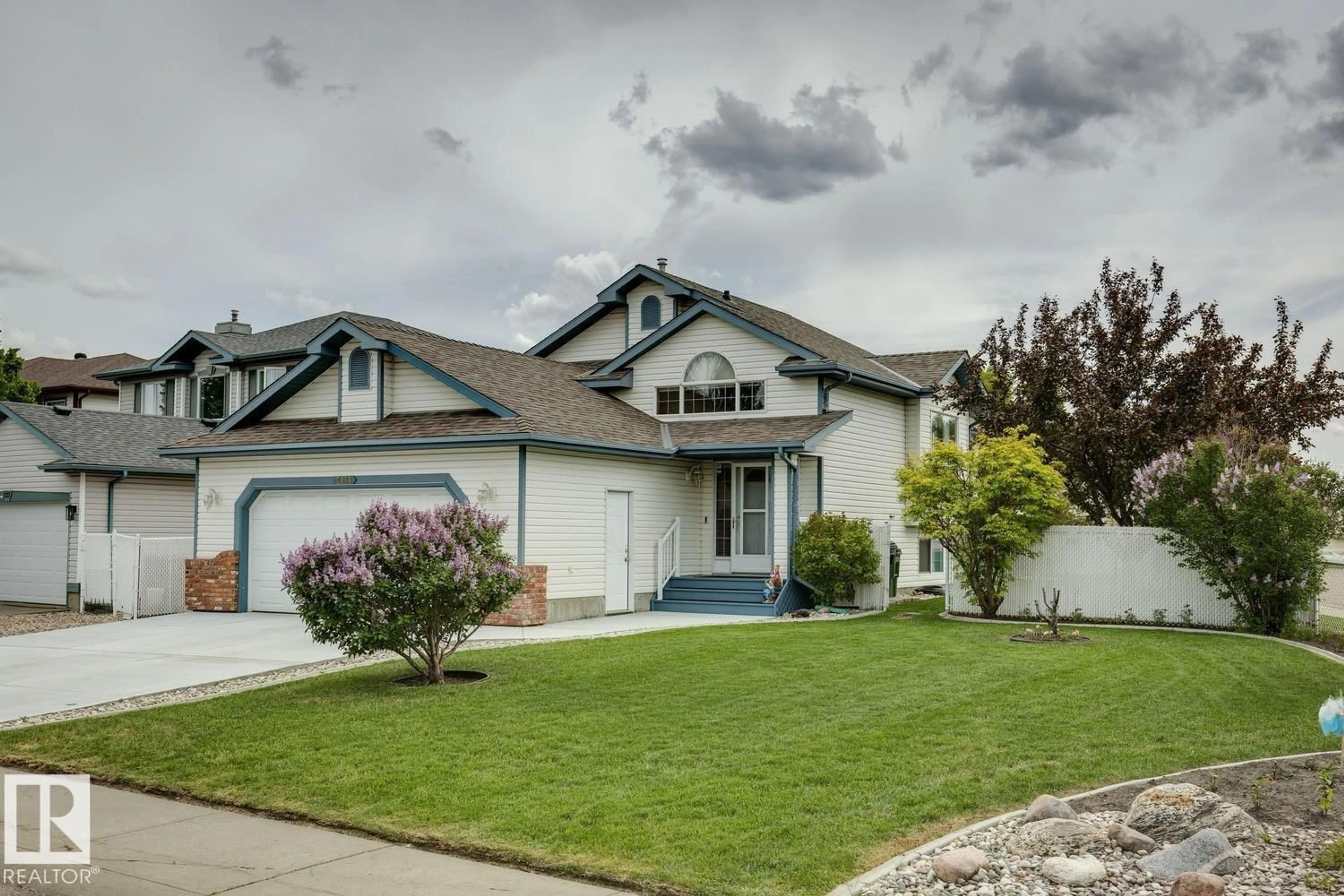 Home with vinyl exterior material, street for 5131 152A AV, Edmonton Alberta T5A5E6