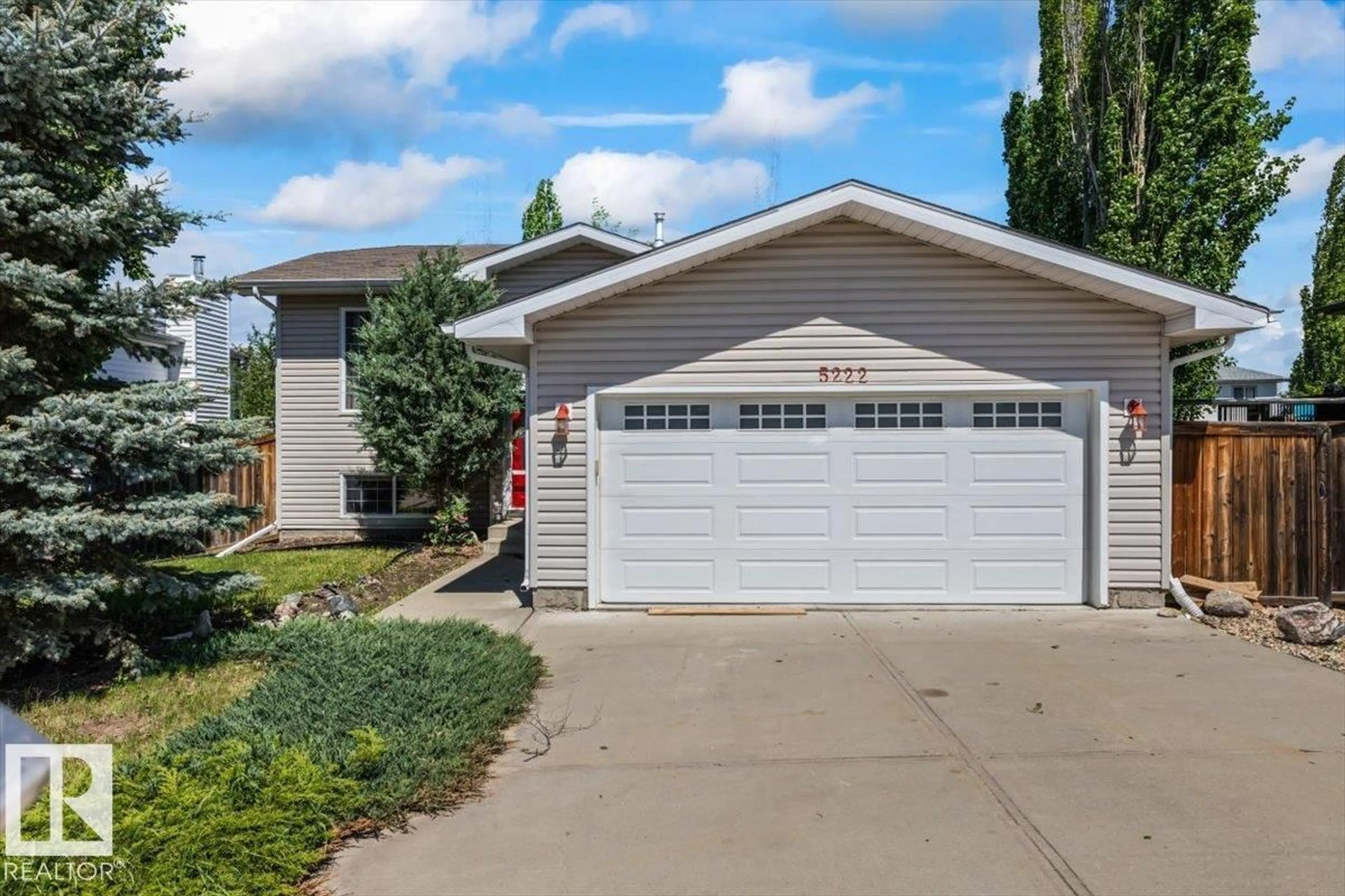 Home with vinyl exterior material, street for 5222 48 AV, Gibbons Alberta T0A1N0