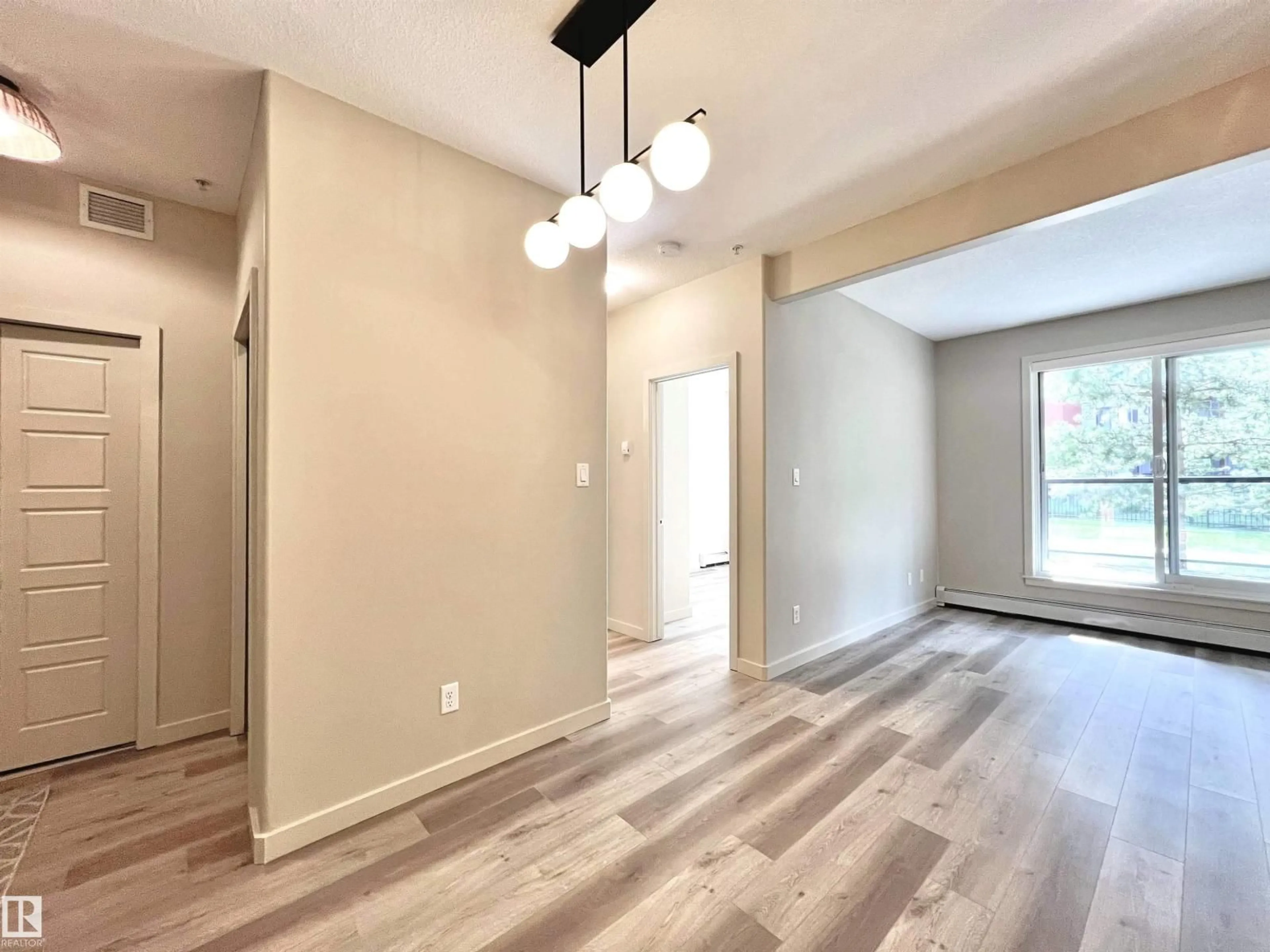 Indoor entryway for 308 - 140 AMBLESIDE LINK LI, Edmonton Alberta T6W0V3
