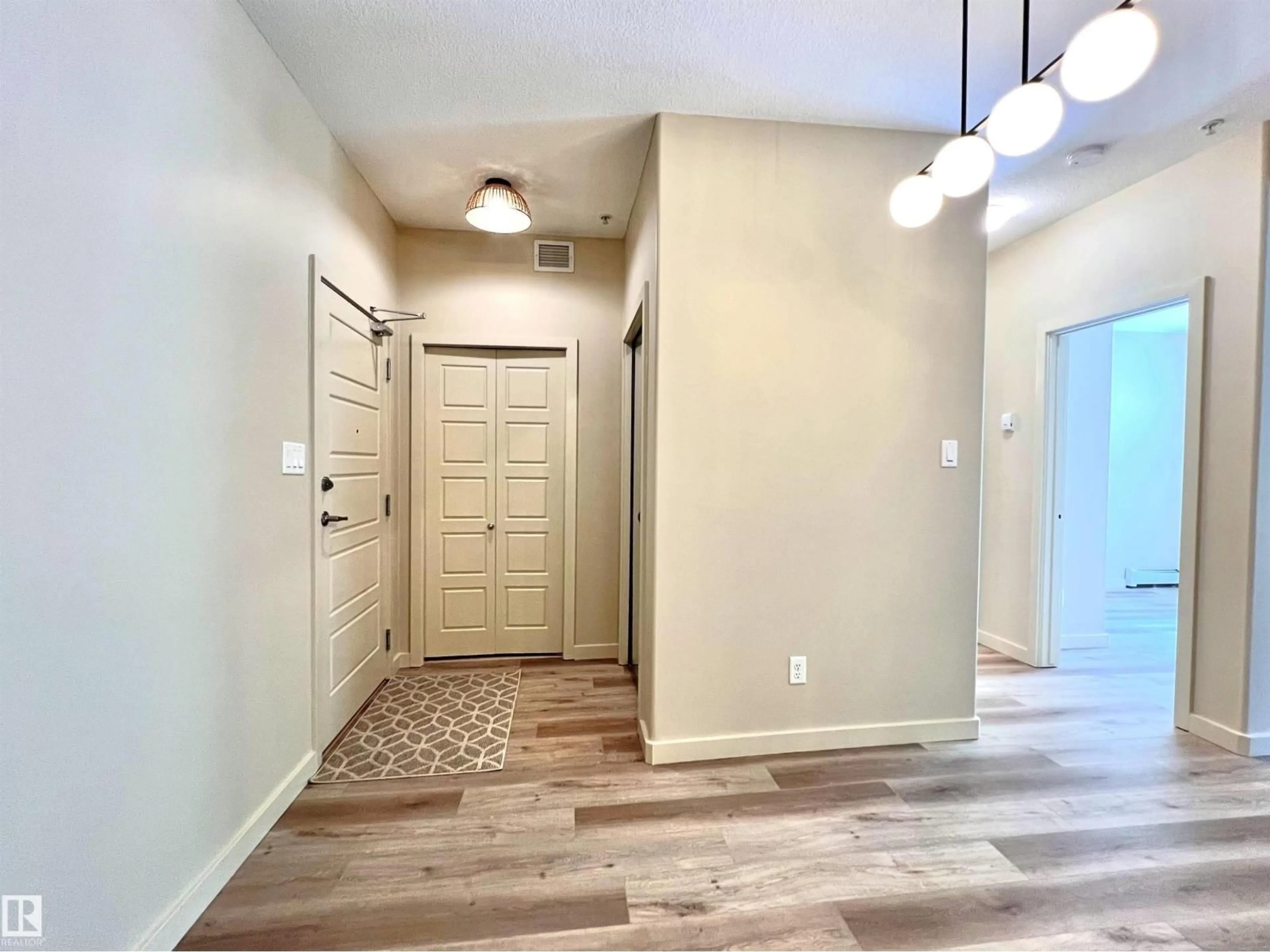 Indoor entryway for 308 - 140 AMBLESIDE LINK LI, Edmonton Alberta T6W0V3