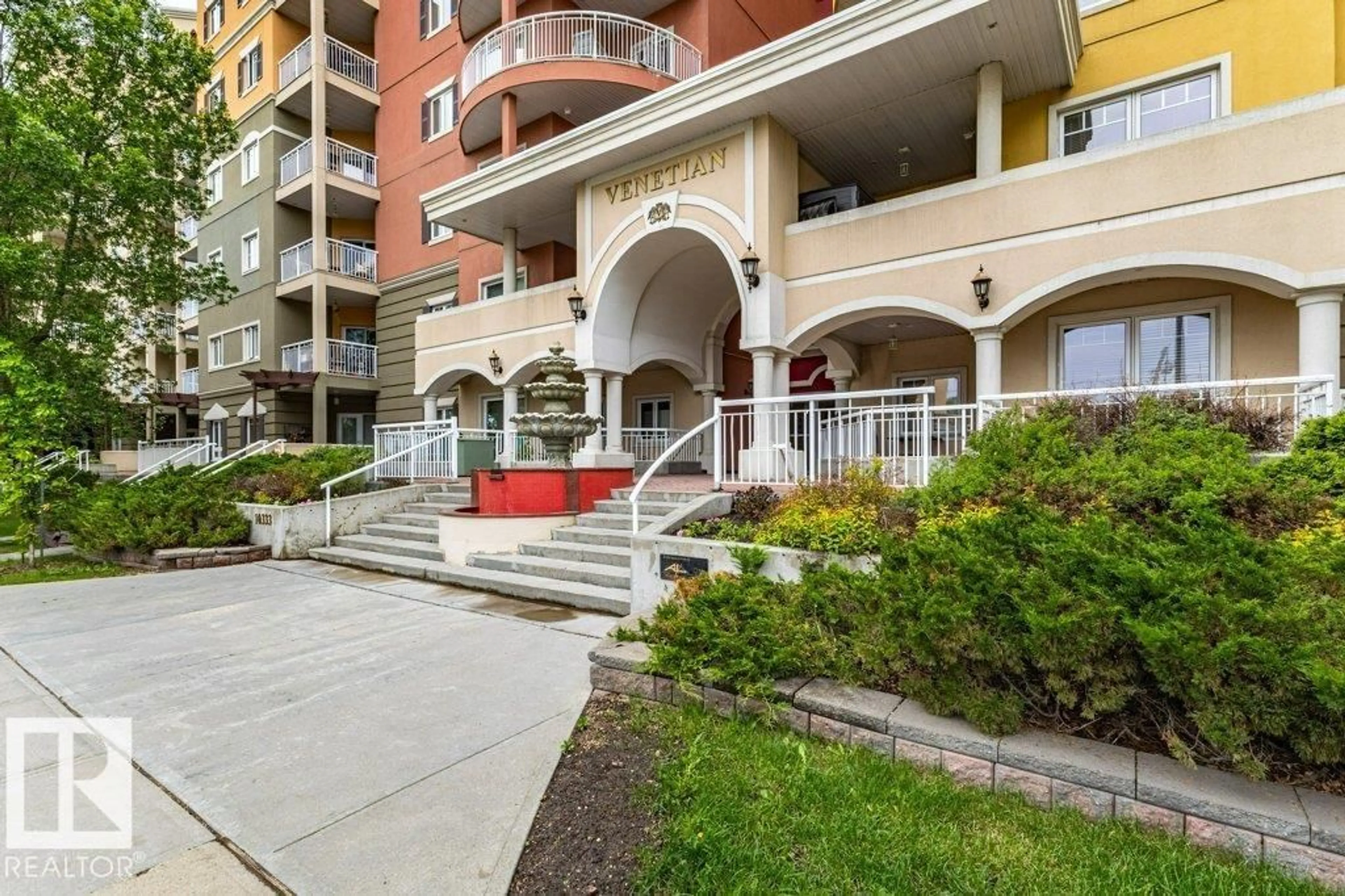 Patio, street for 409 - 10333 112 ST, Edmonton Alberta T5K0B4