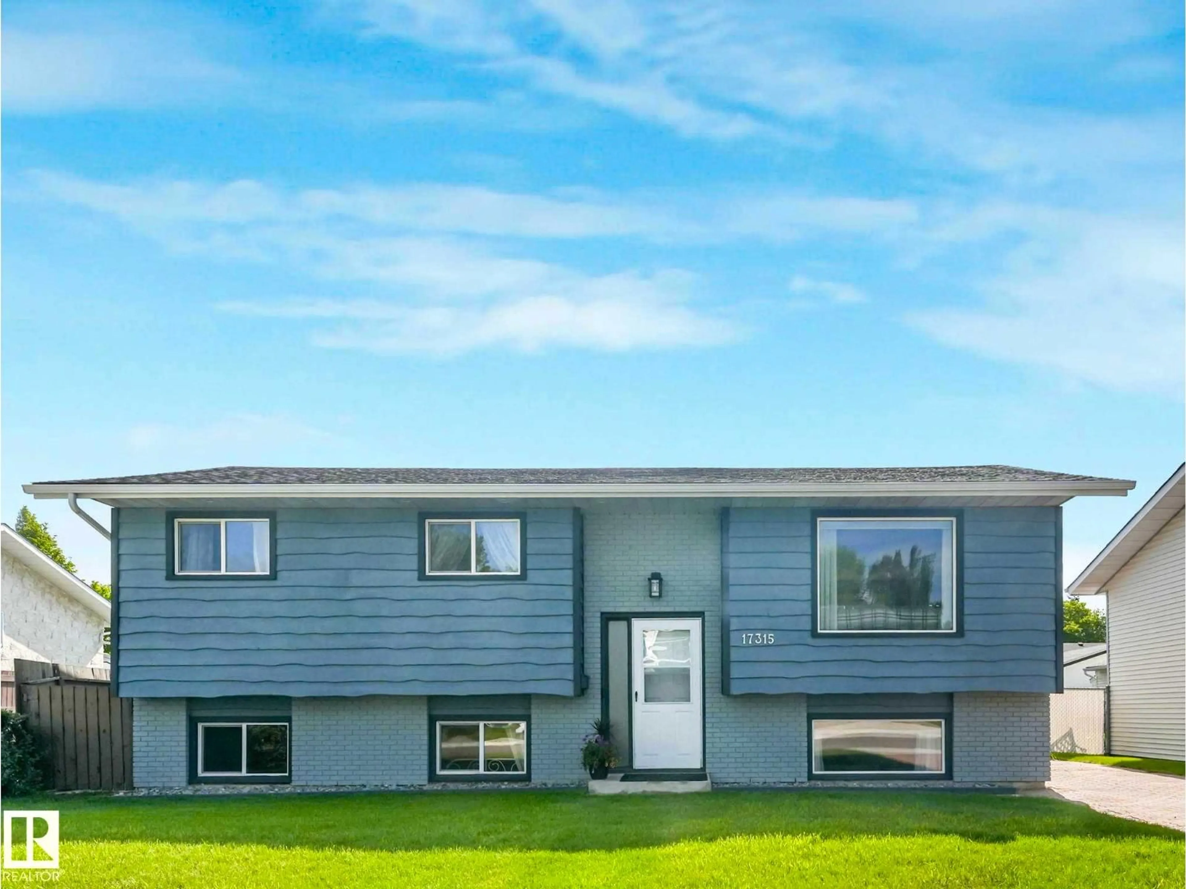 Home with vinyl exterior material, building for 17315 111 ST, Edmonton Alberta T5X3J7