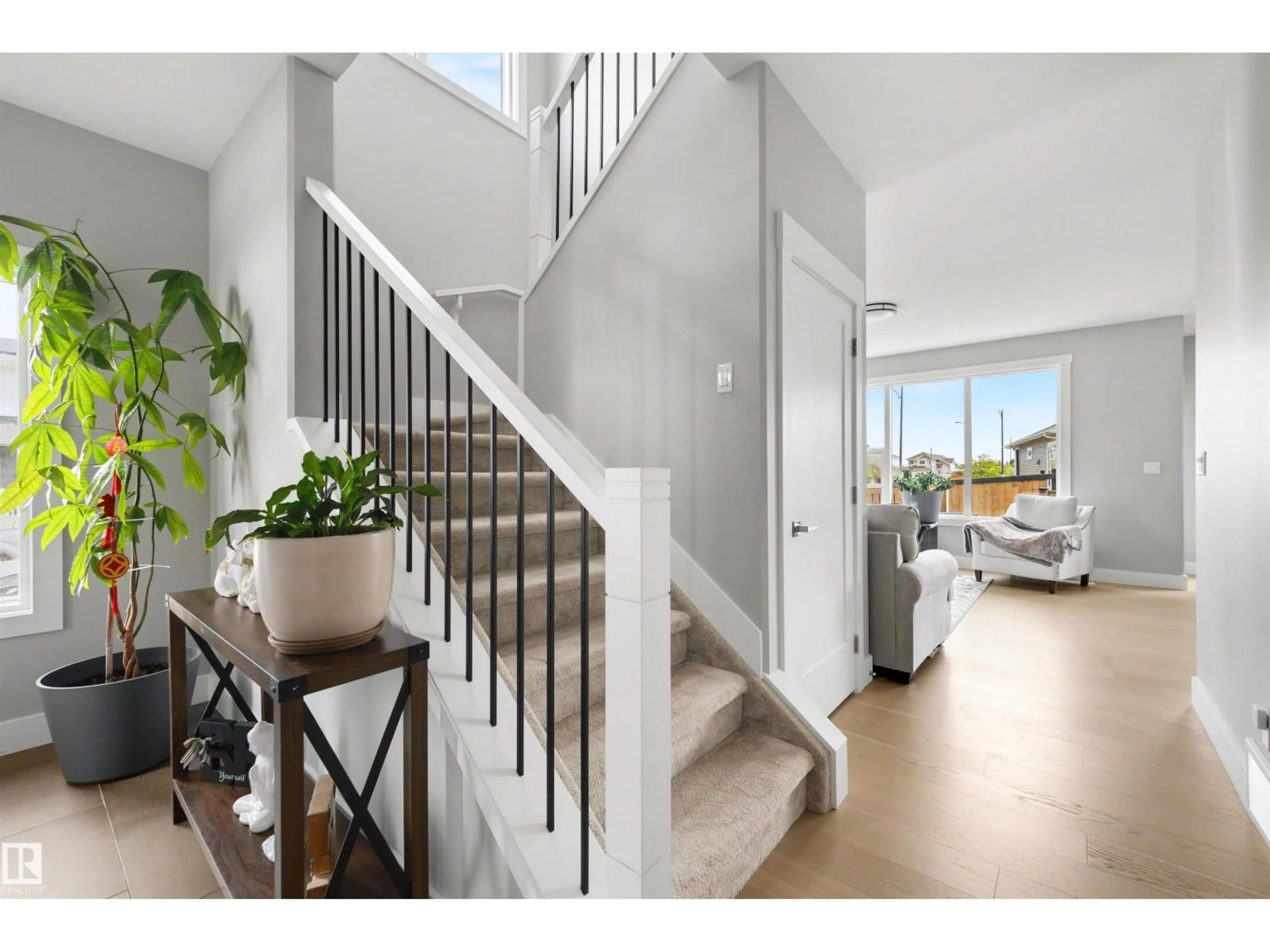 Indoor entryway for 9631 89 ST, Morinville Alberta T8R2N9