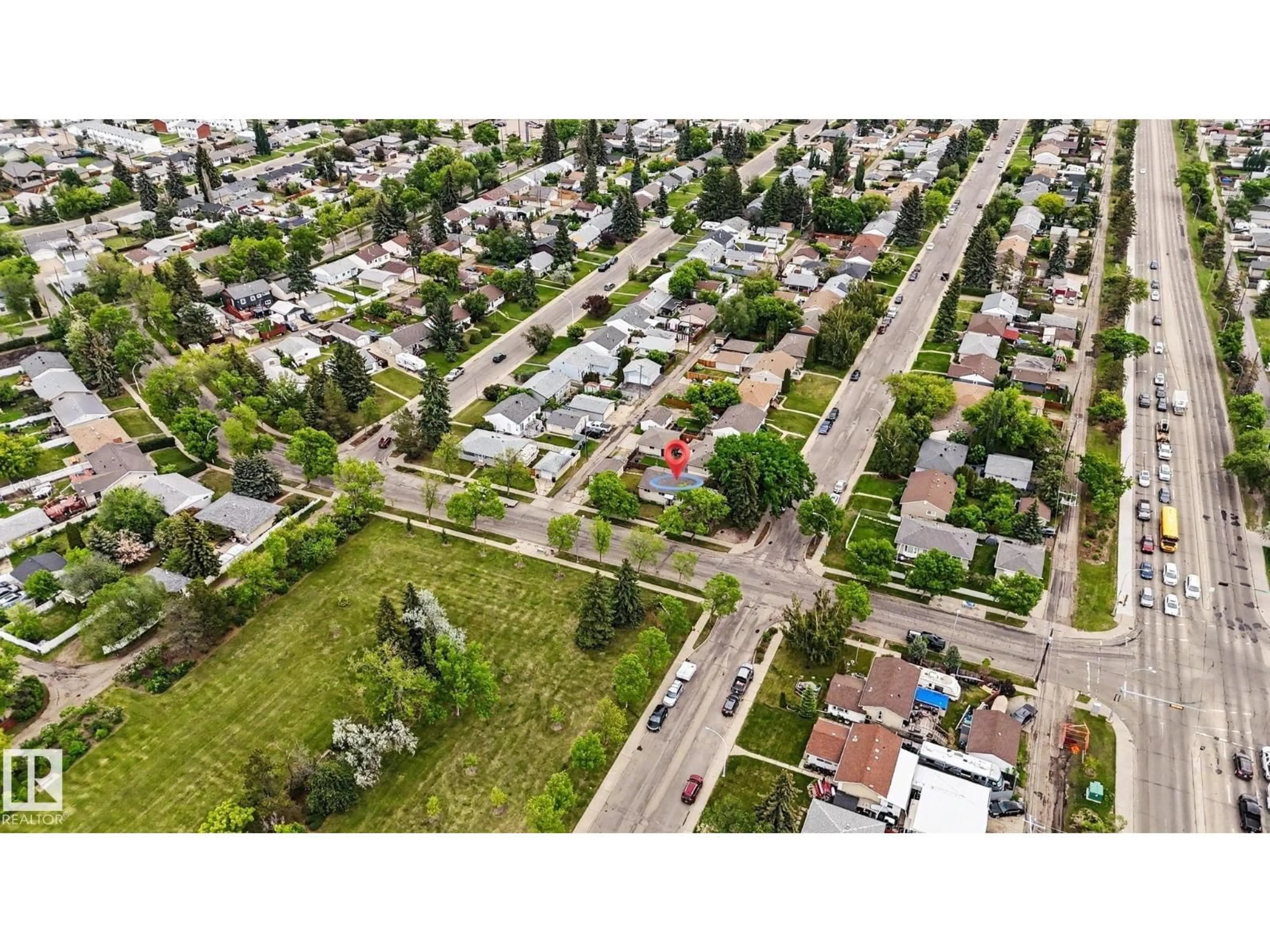 A pic from outside/outdoor area/front of a property/back of a property/a pic from drone, street for NW - 10731 163 ST, Edmonton Alberta T5P3P5