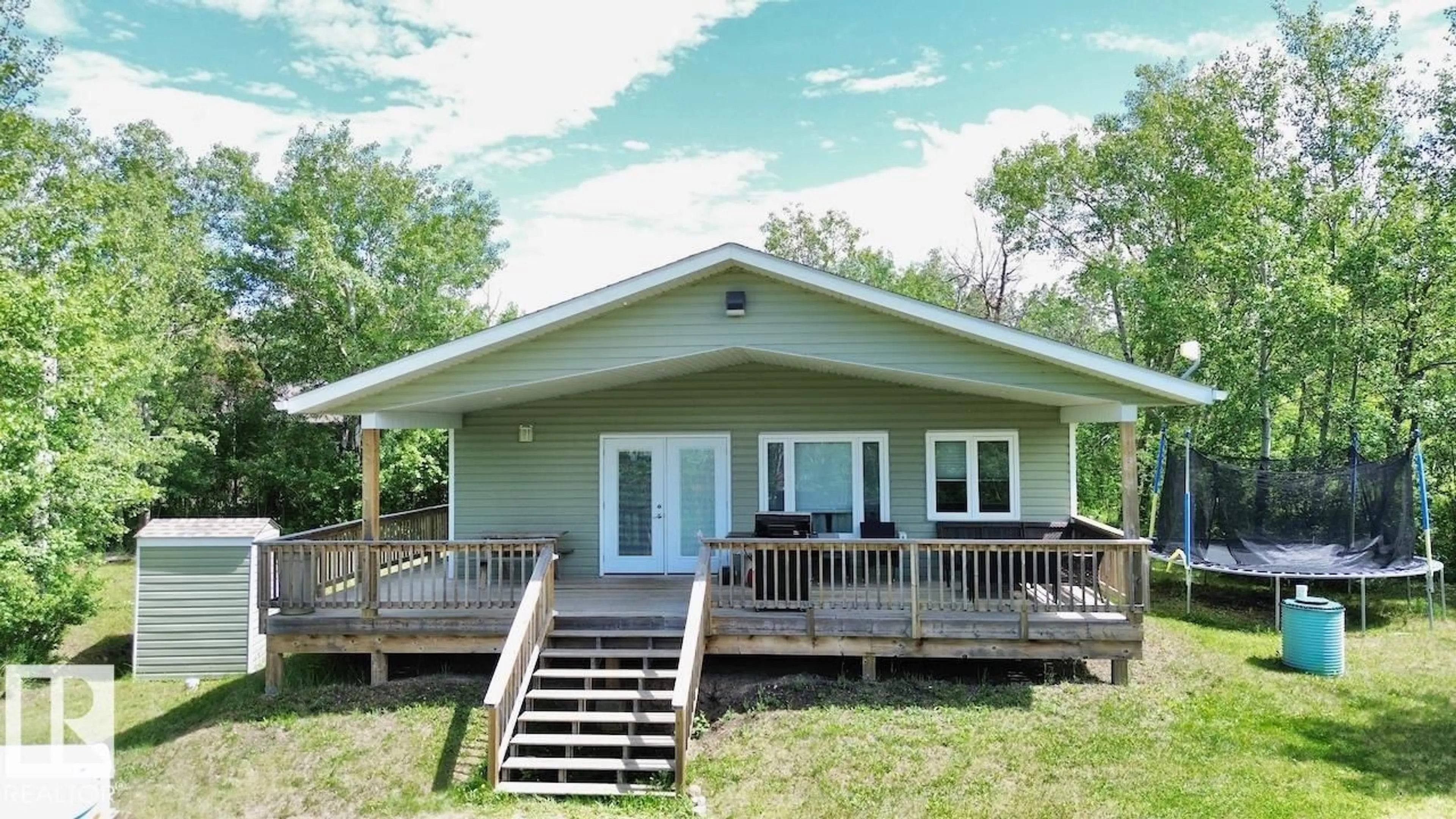 Home with vinyl exterior material, unknown for 4 KAYLEE CRESCENT, Rural Stettler County Alberta T0C3B0