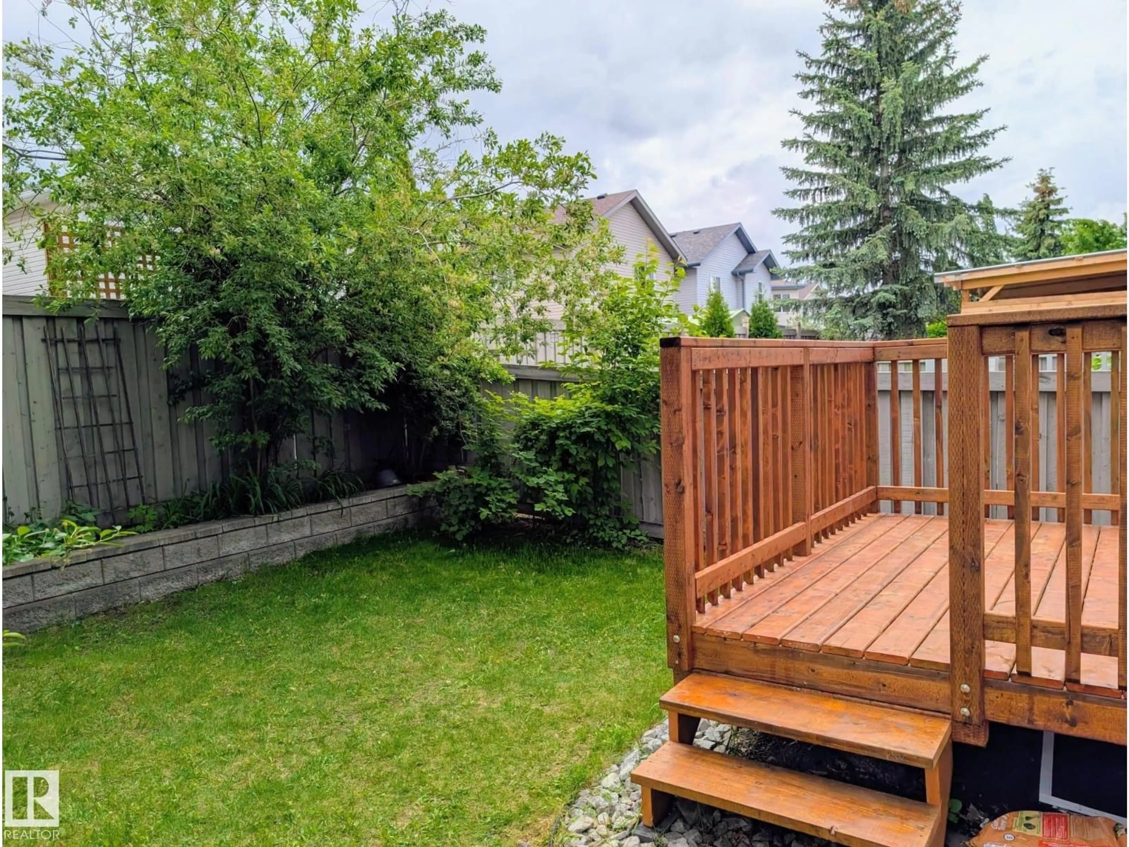 Patio, unknown for 287 - 62 MACEWAN RD, Edmonton Alberta T6W1T4