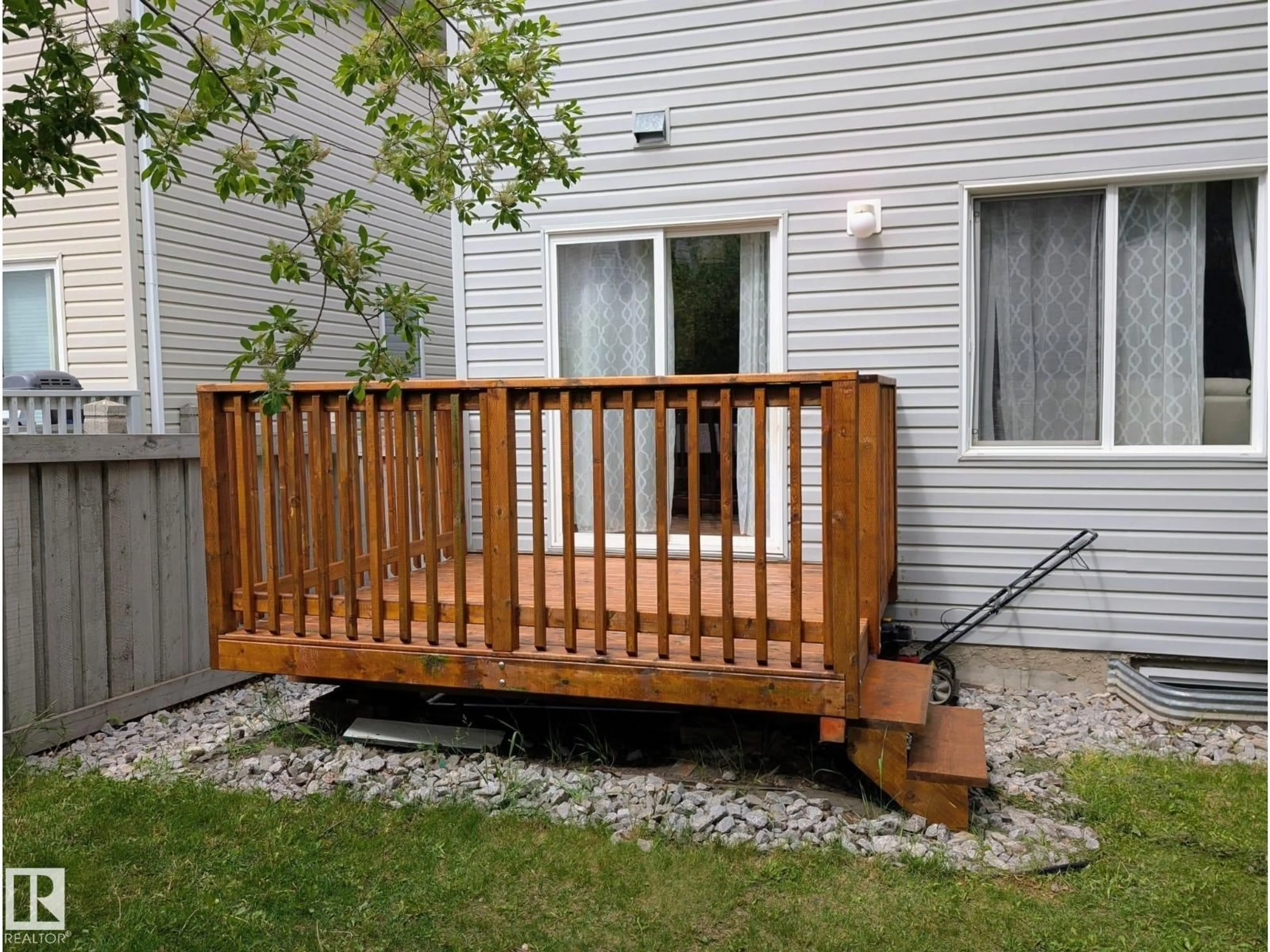 Patio, street for 287 - 62 MACEWAN RD, Edmonton Alberta T6W1T4
