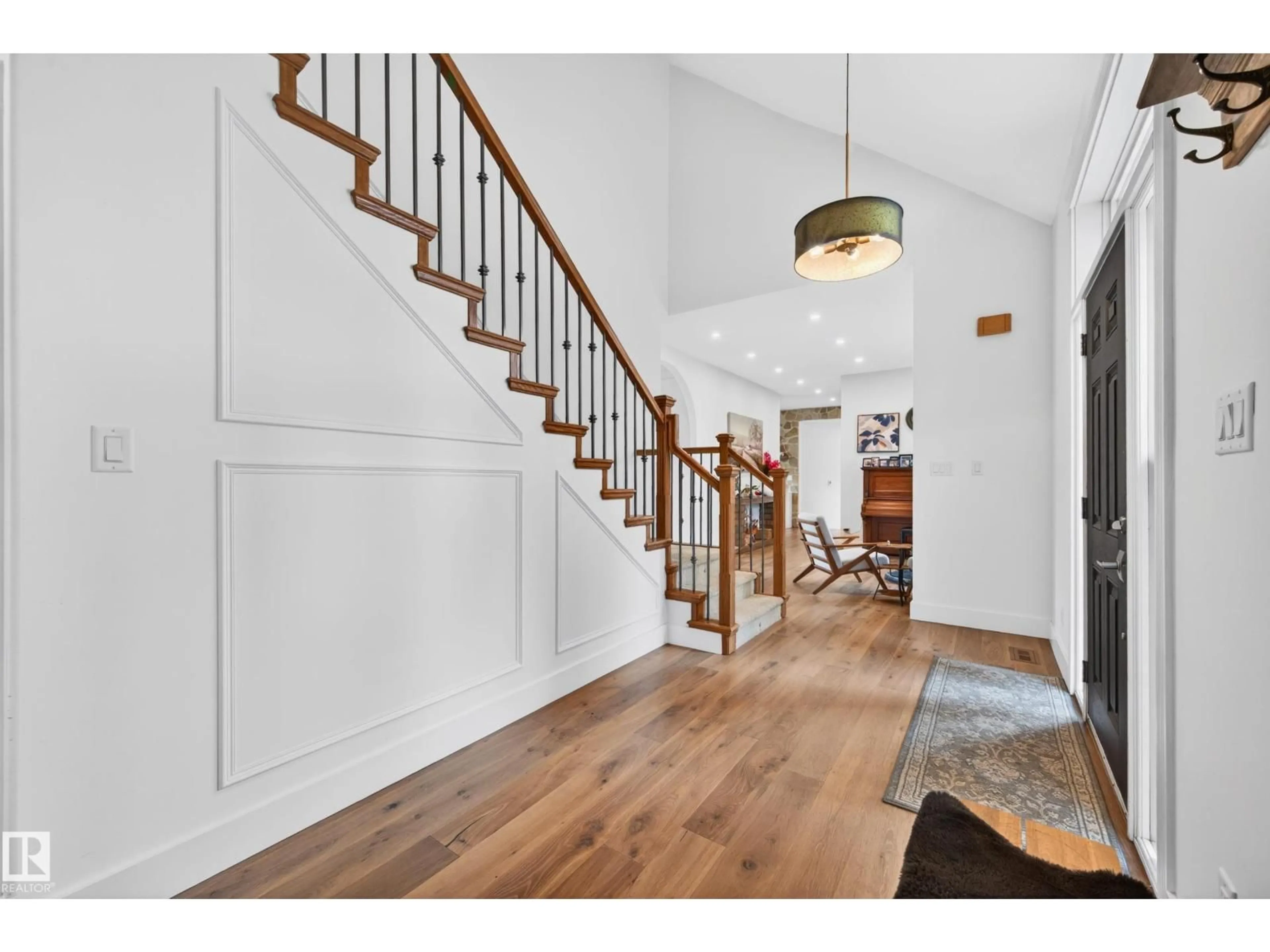 Indoor entryway for 52555 - 181 RANGE ROAD 223 ROAD, Rural Strathcona County Alberta T8A6M8