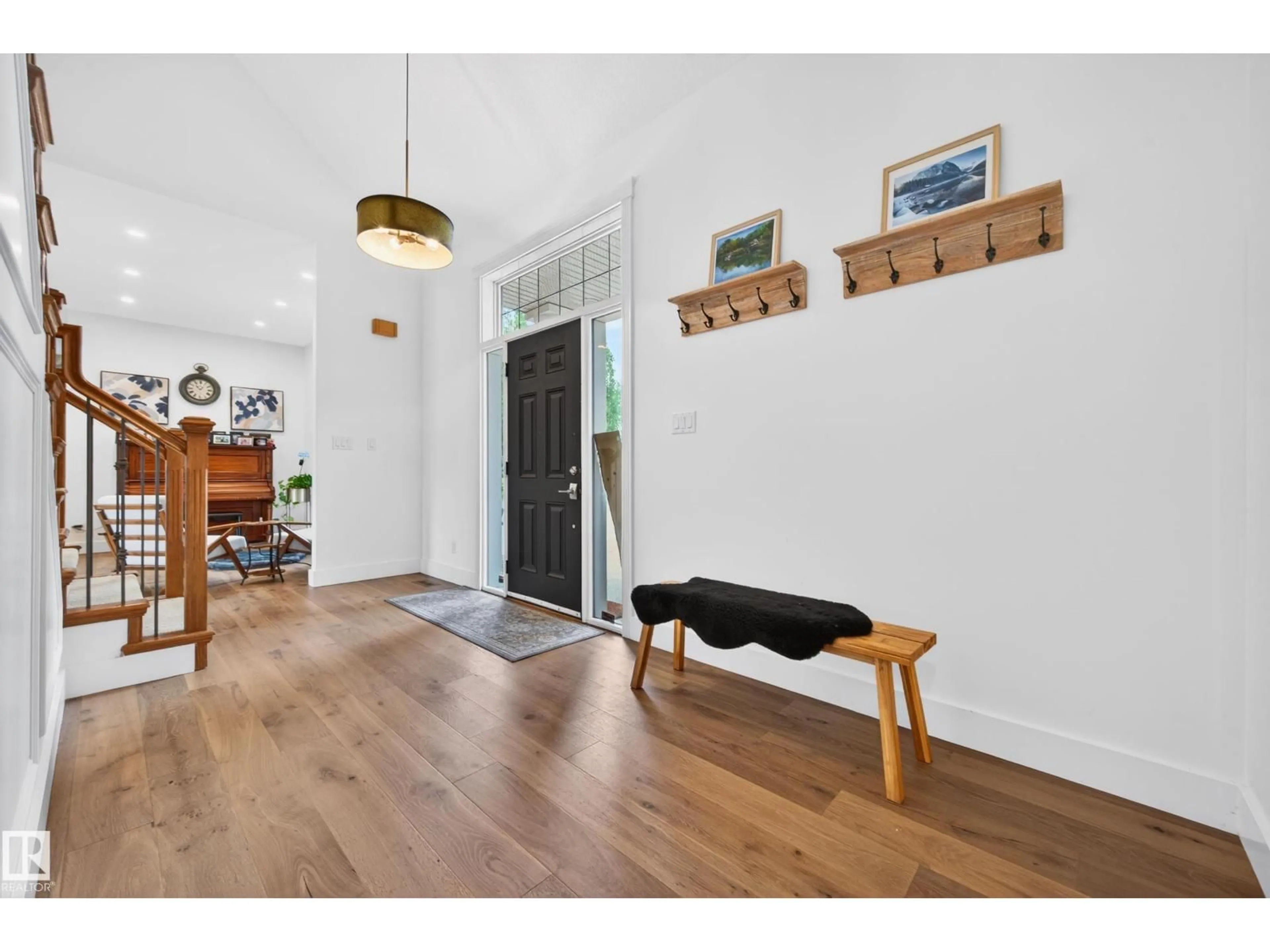 Indoor entryway for 52555 - 181 RANGE ROAD 223 ROAD, Rural Strathcona County Alberta T8A6M8