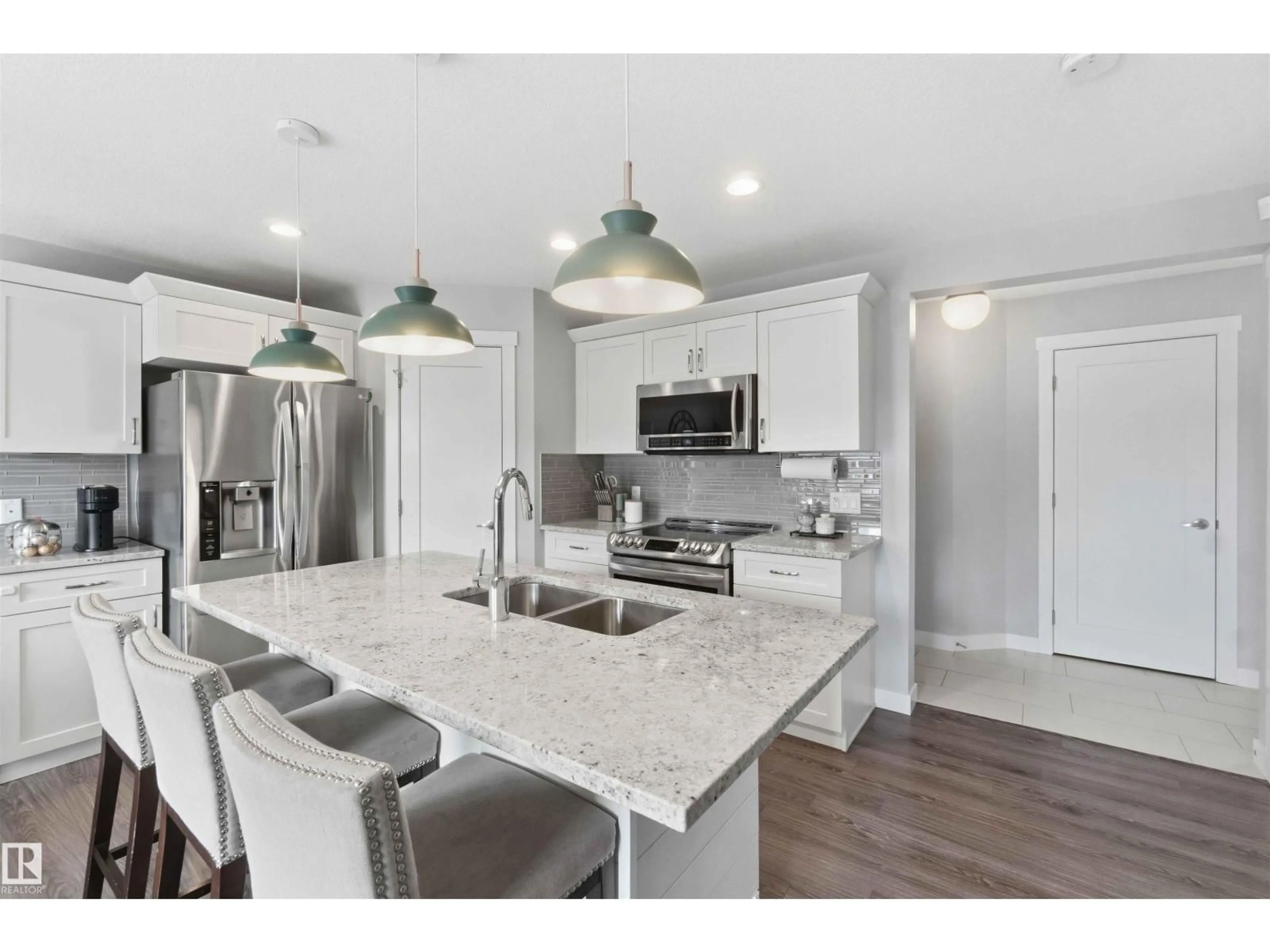 Open concept kitchen, ceramic/tile floor for 125 SUMMERSTONE LN, Sherwood Park Alberta T8H0Y4