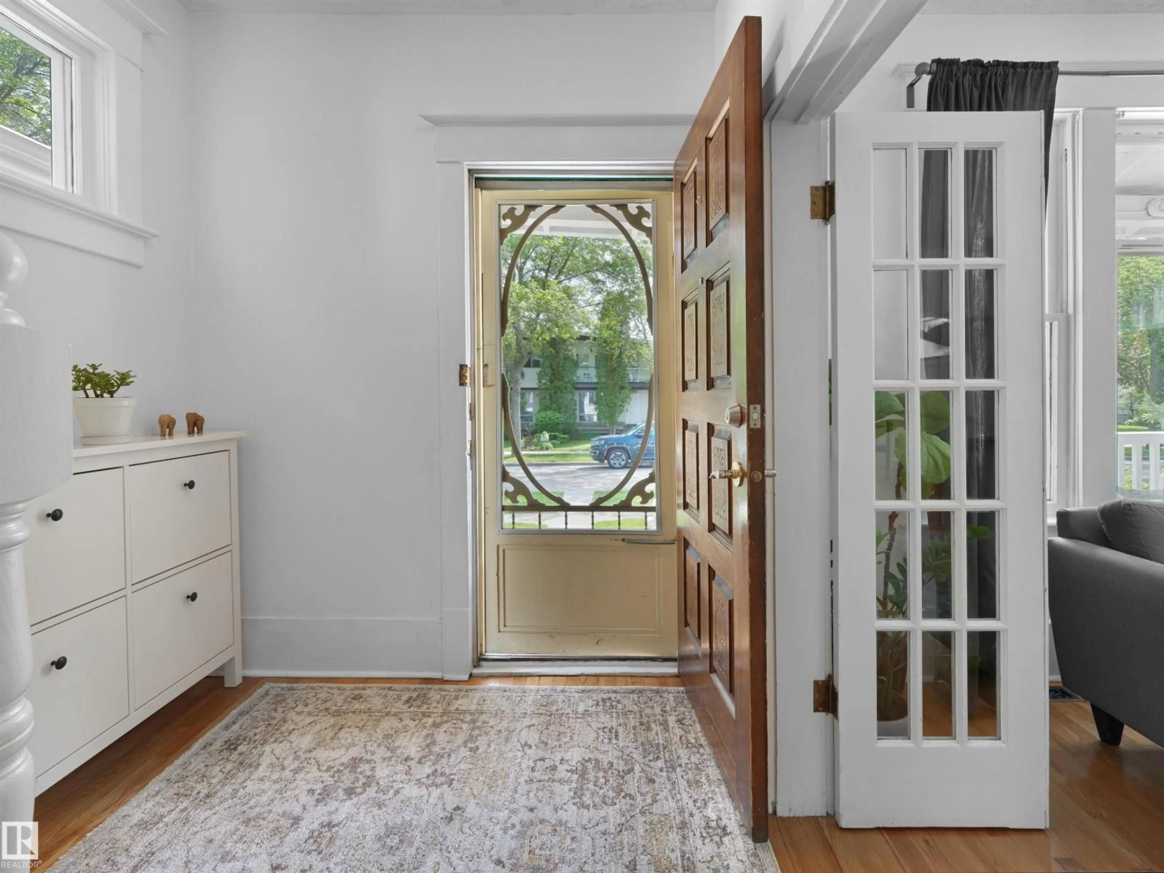 Indoor entryway for NW - 10618 126 ST, Edmonton Alberta T5N1V4