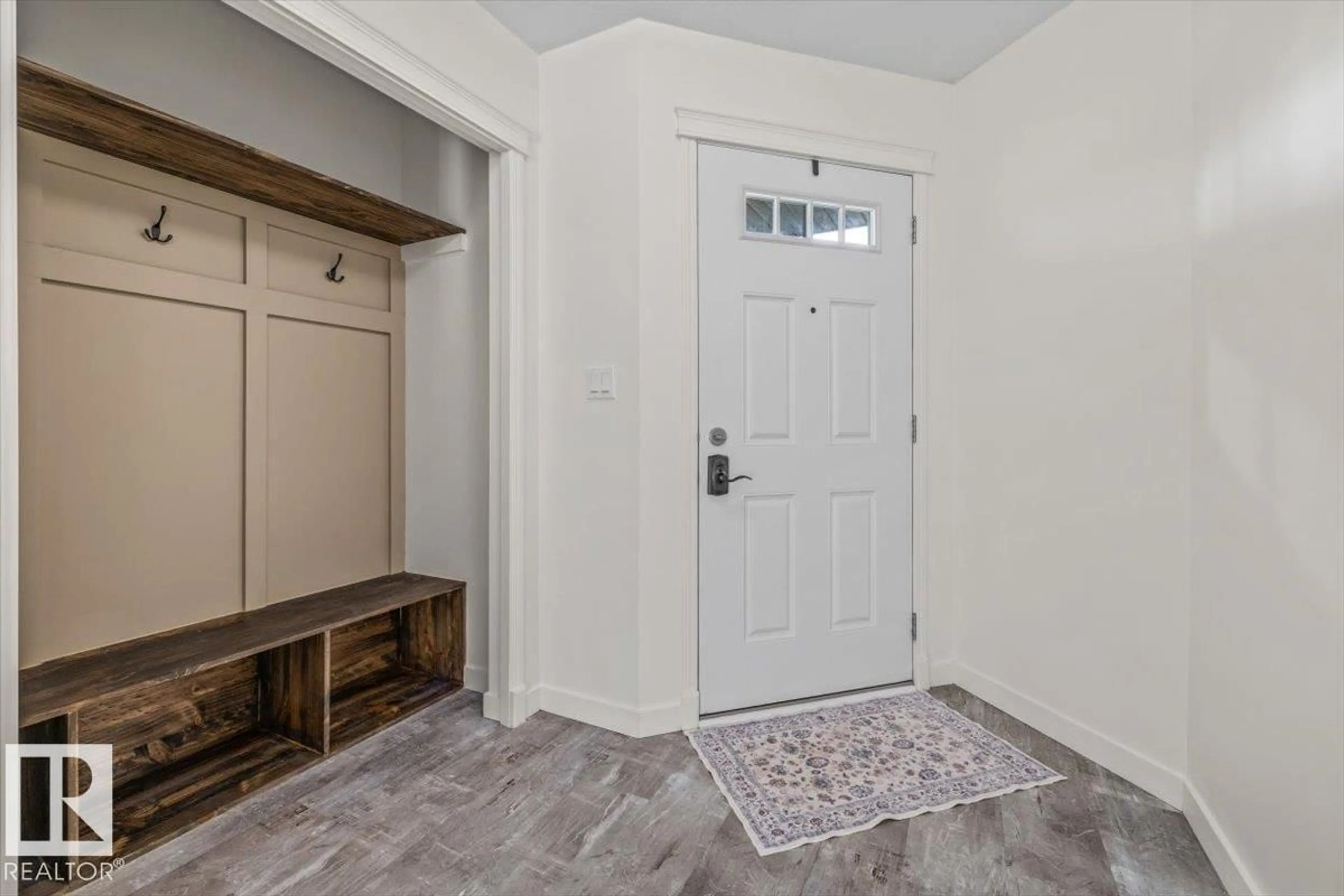Indoor entryway for NW - 17703 65 ST, Edmonton Alberta T5Y3Y3