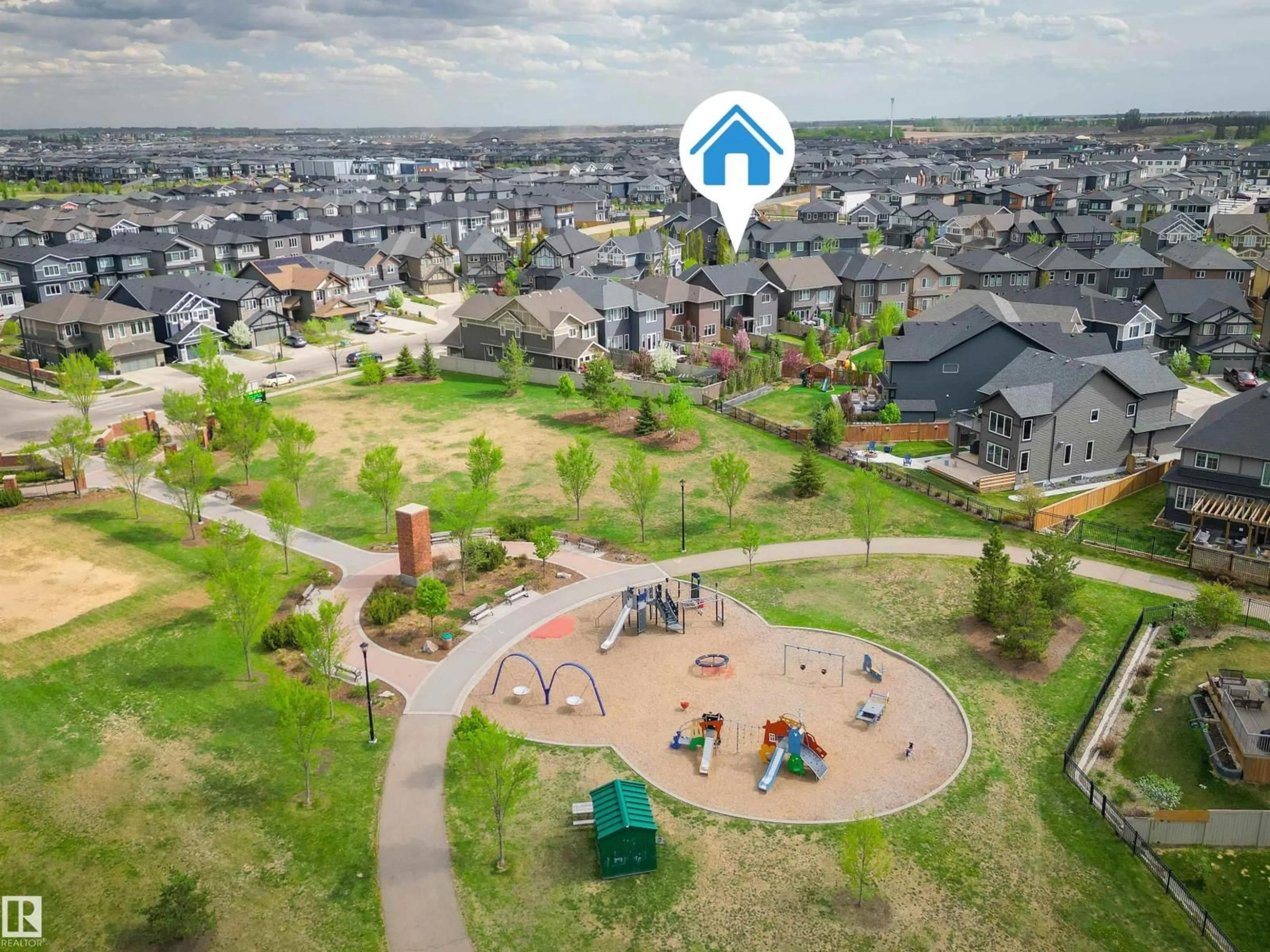 A pic from outside/outdoor area/front of a property/back of a property/a pic from drone, street for SW - 3625 KESWICK BV, Edmonton Alberta T6W3S5