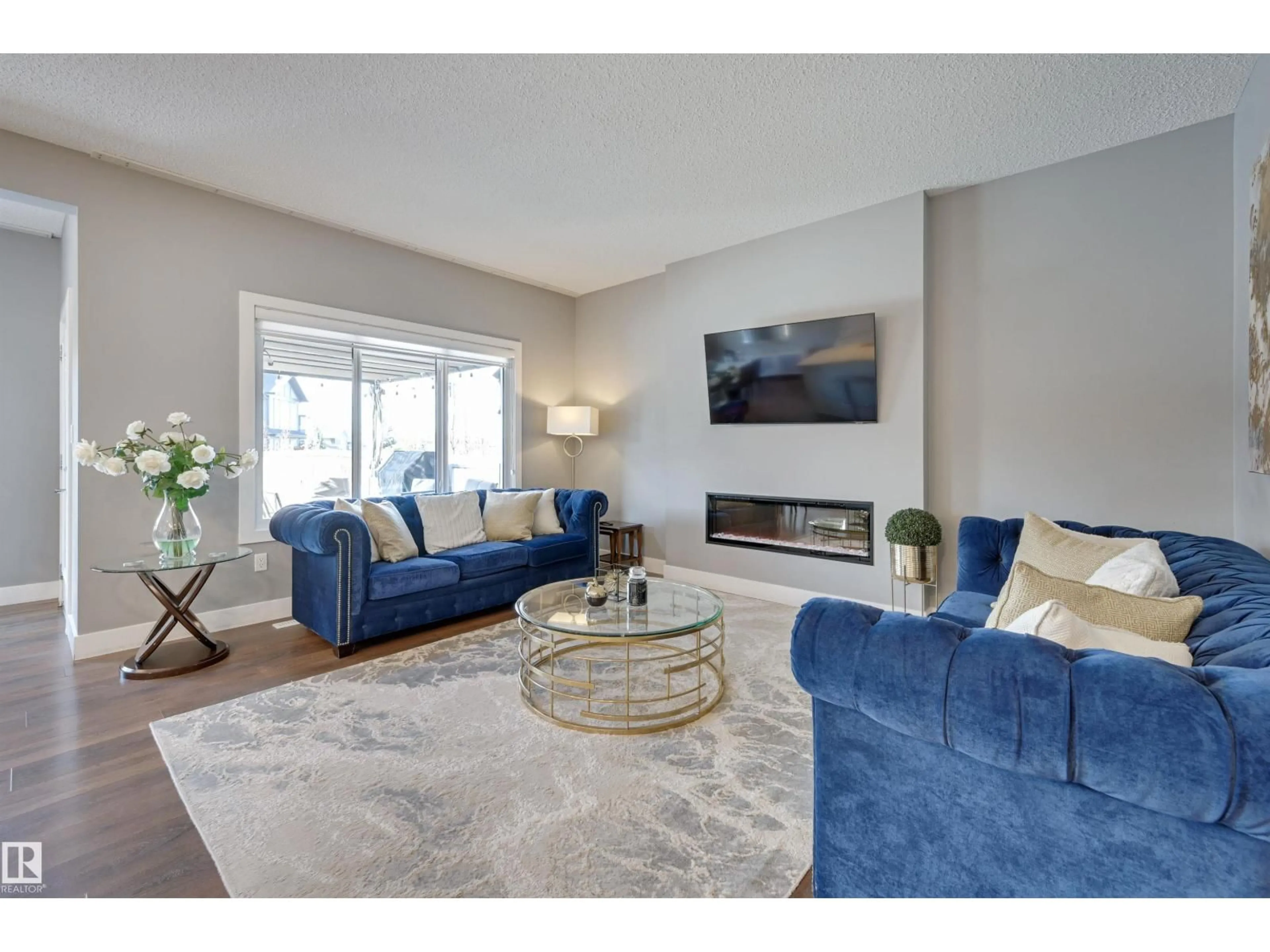 Living room with furniture, unknown for SW - 3625 KESWICK BV, Edmonton Alberta T6W3S5