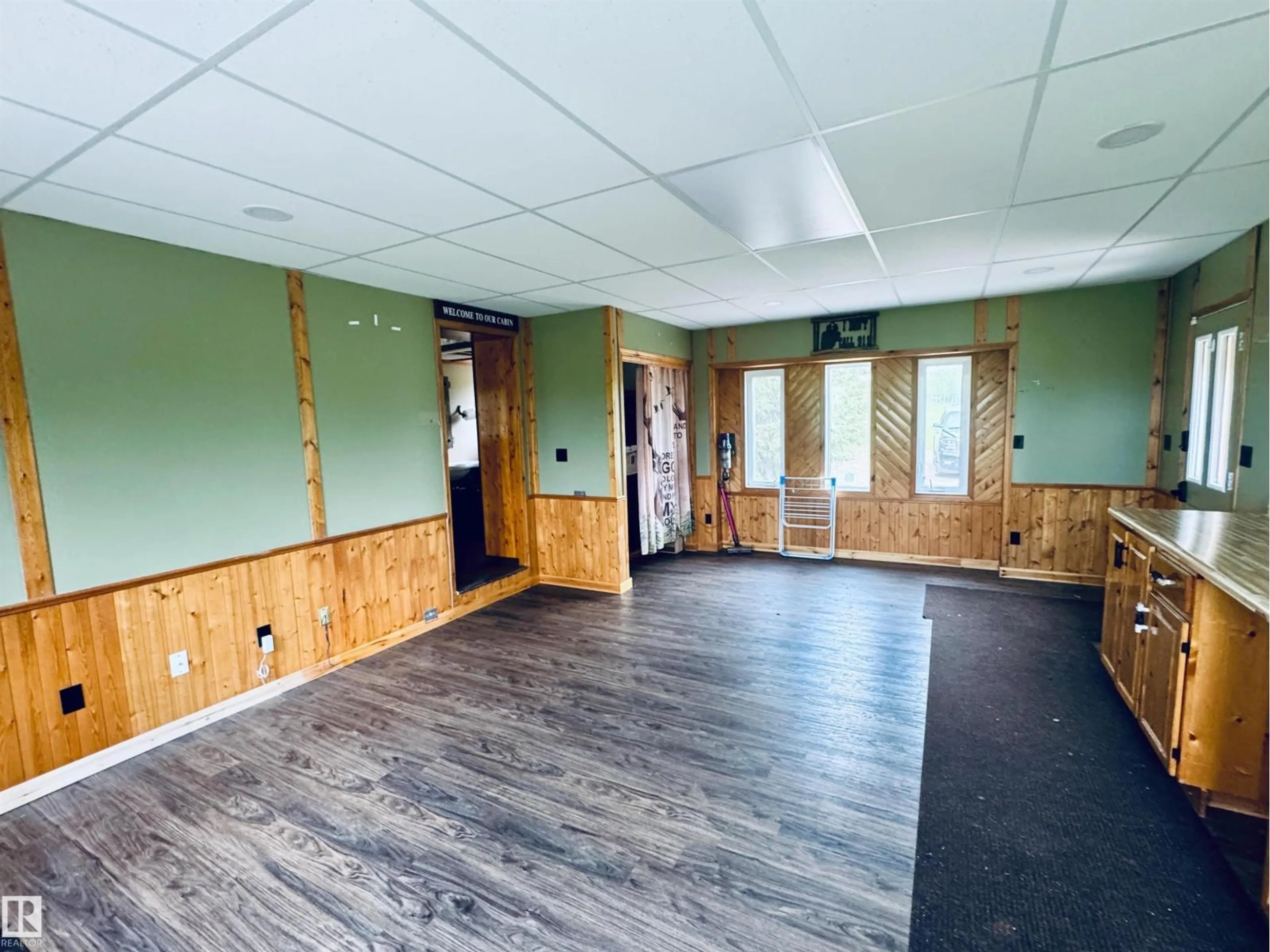 A pic of a room for A - 60032 RNG RD 111, Rural St. Paul County Alberta T0A0C0
