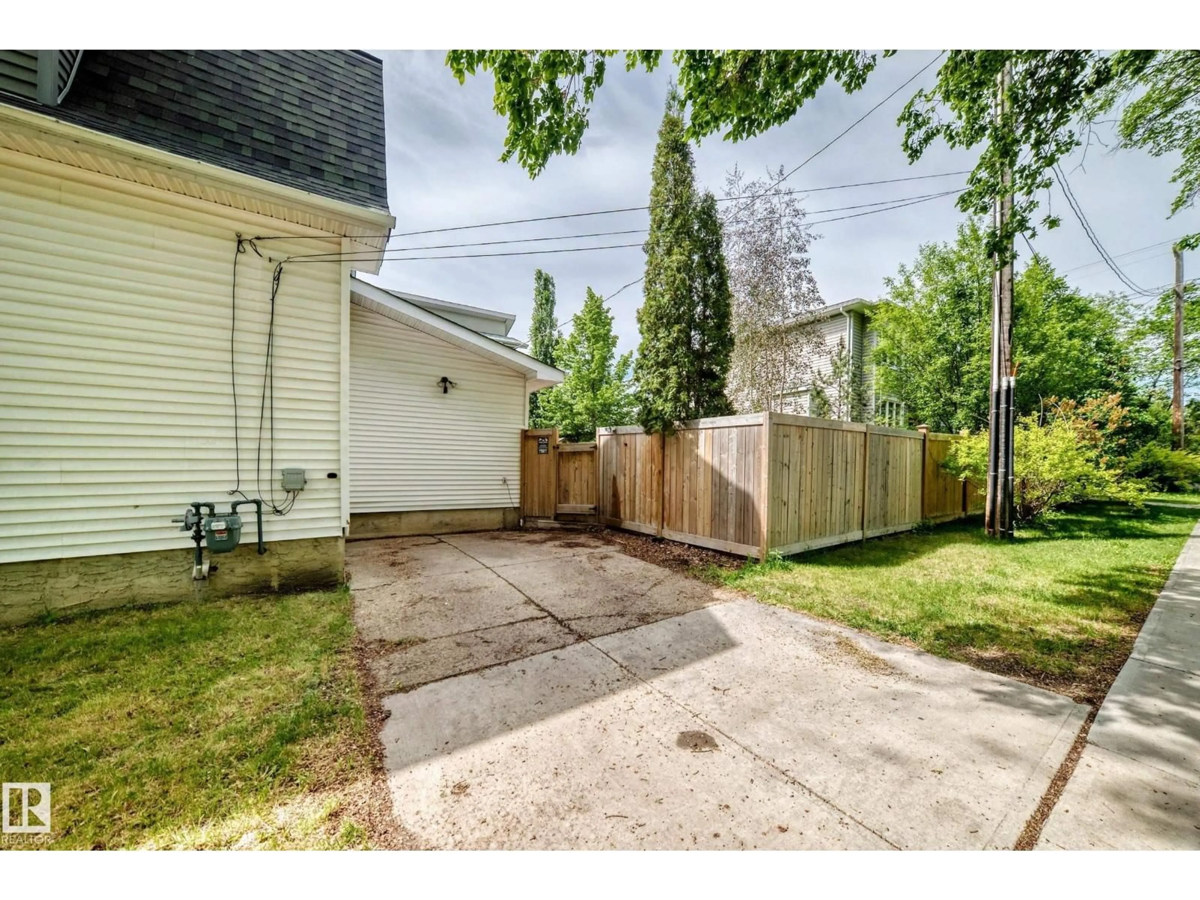 Patio, street for 10748 123 ST, Edmonton Alberta T5M0C4