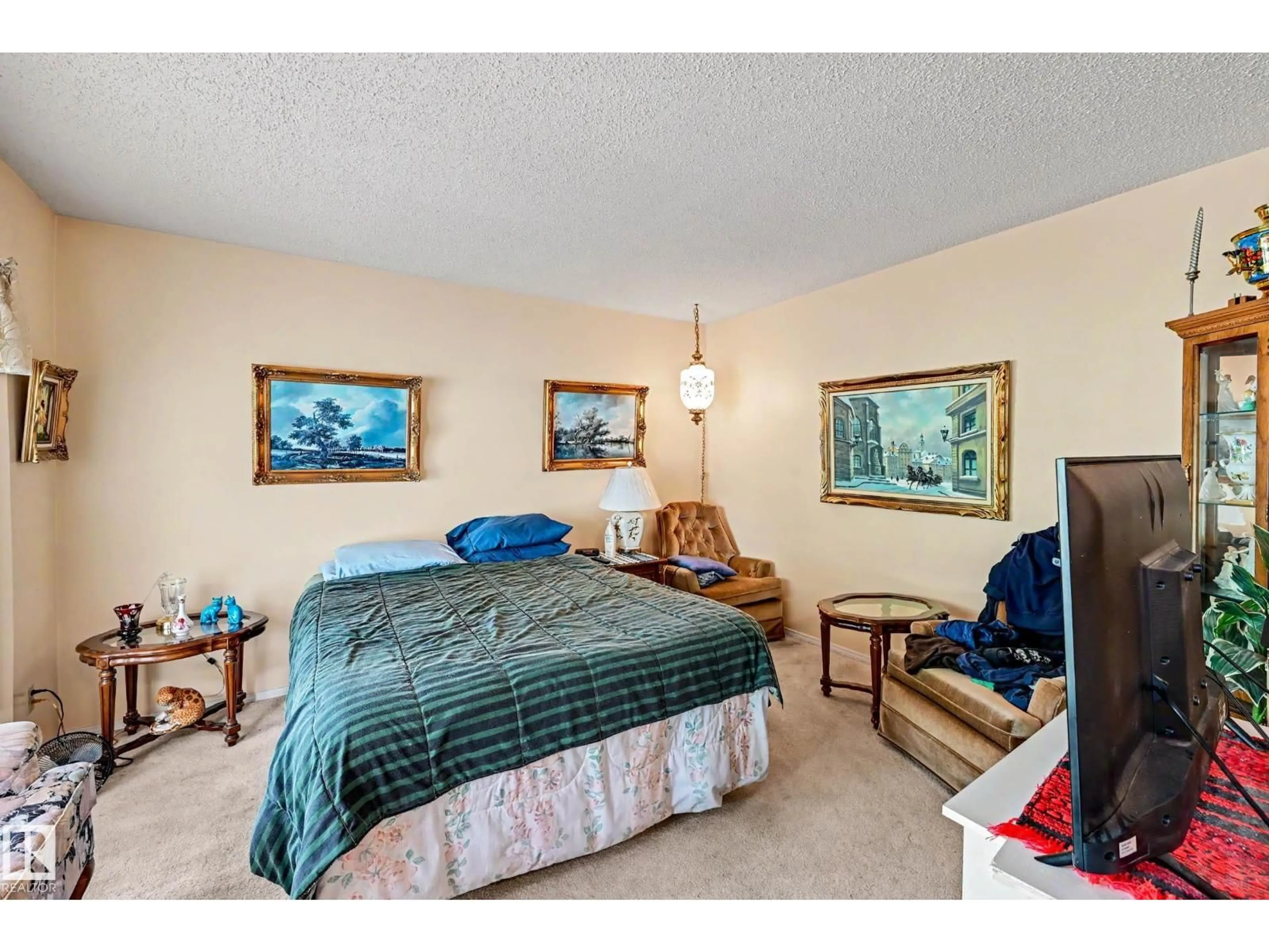 A pic of a room for 4 WINDERMERE CR, St. Albert Alberta T8N3S5