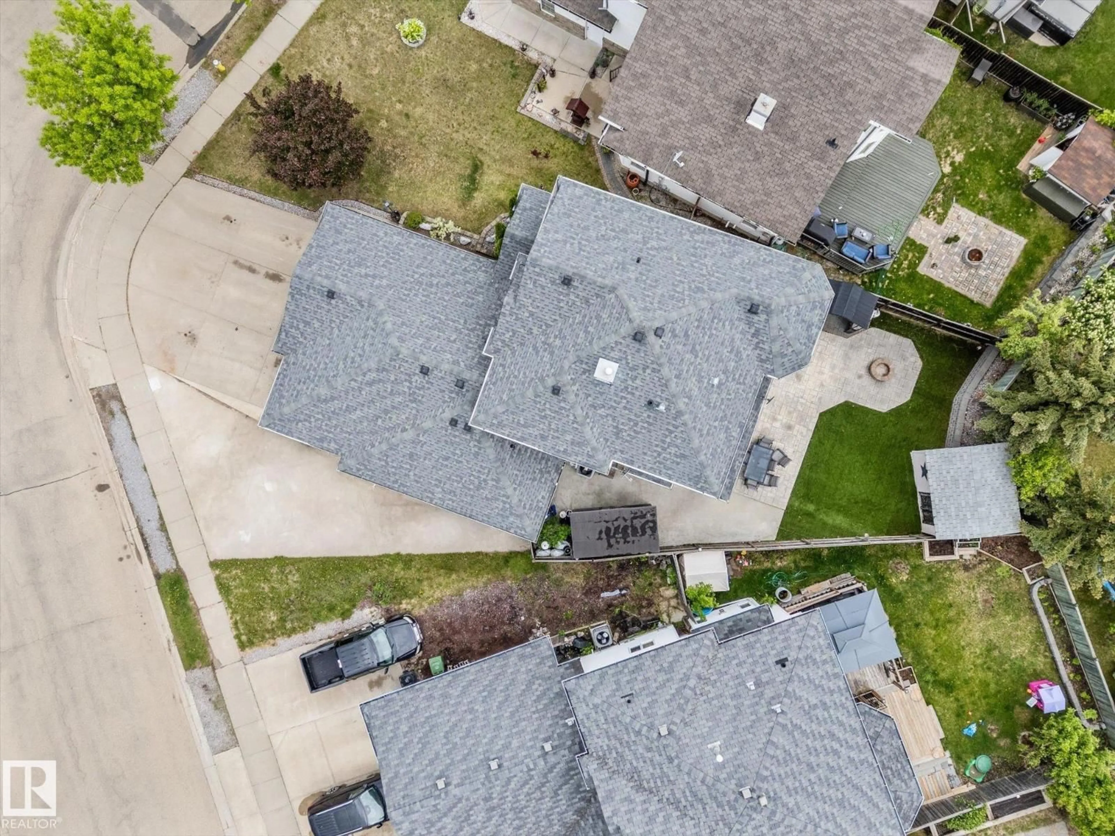 A pic from outside/outdoor area/front of a property/back of a property/a pic from drone, street for 18 WOODBEND WY, Fort Saskatchewan Alberta T8L4L8
