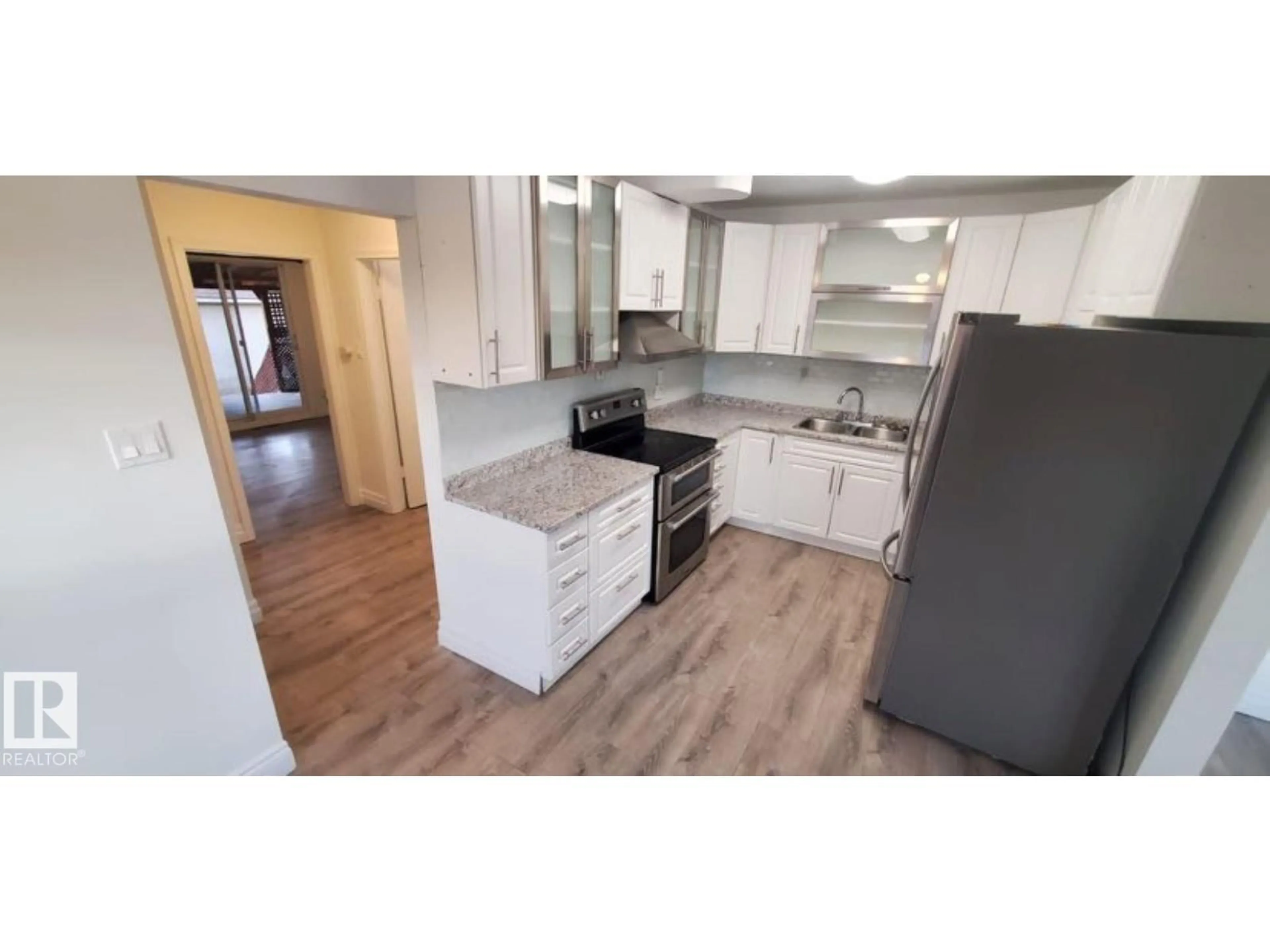 Open concept kitchen, unknown for 6422 132 AV, Edmonton Alberta T6V1T4