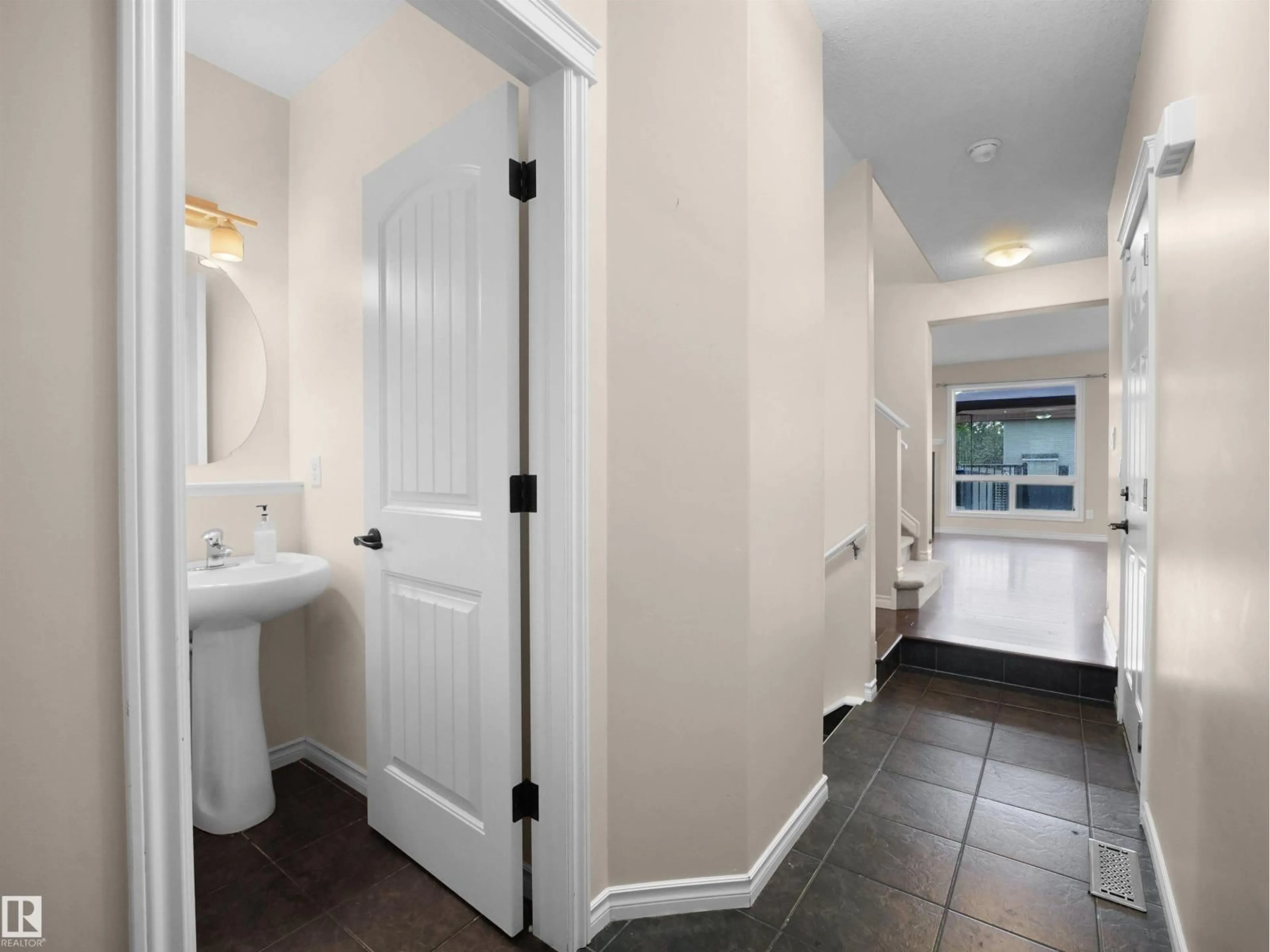 Standard bathroom, ceramic/tile floor for 21316 45A AVENUE AVENUE, Edmonton Alberta T6M0H1