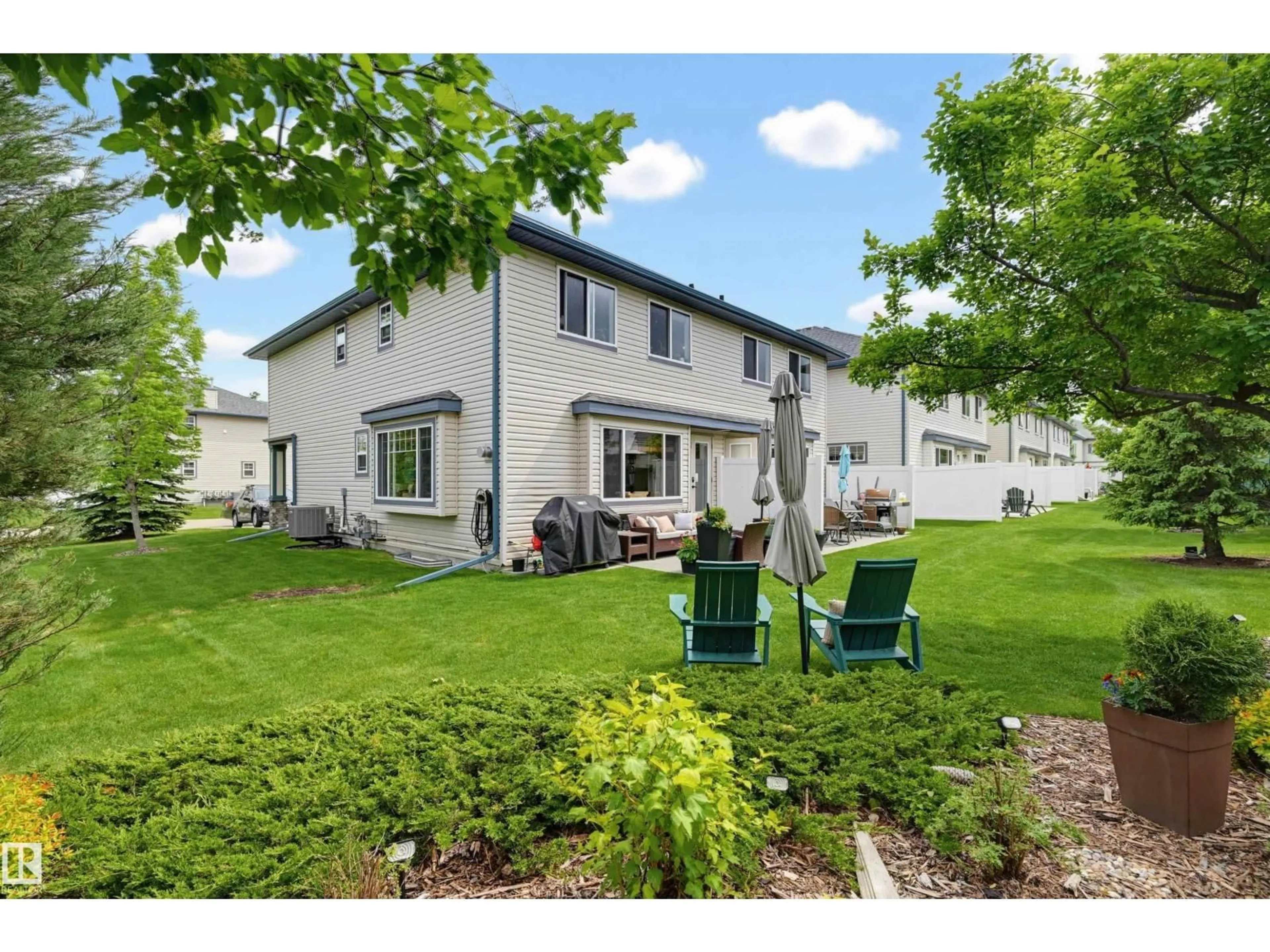 Patio, street for 60 2565 HANNA CR NW, Edmonton Alberta T6R0M4