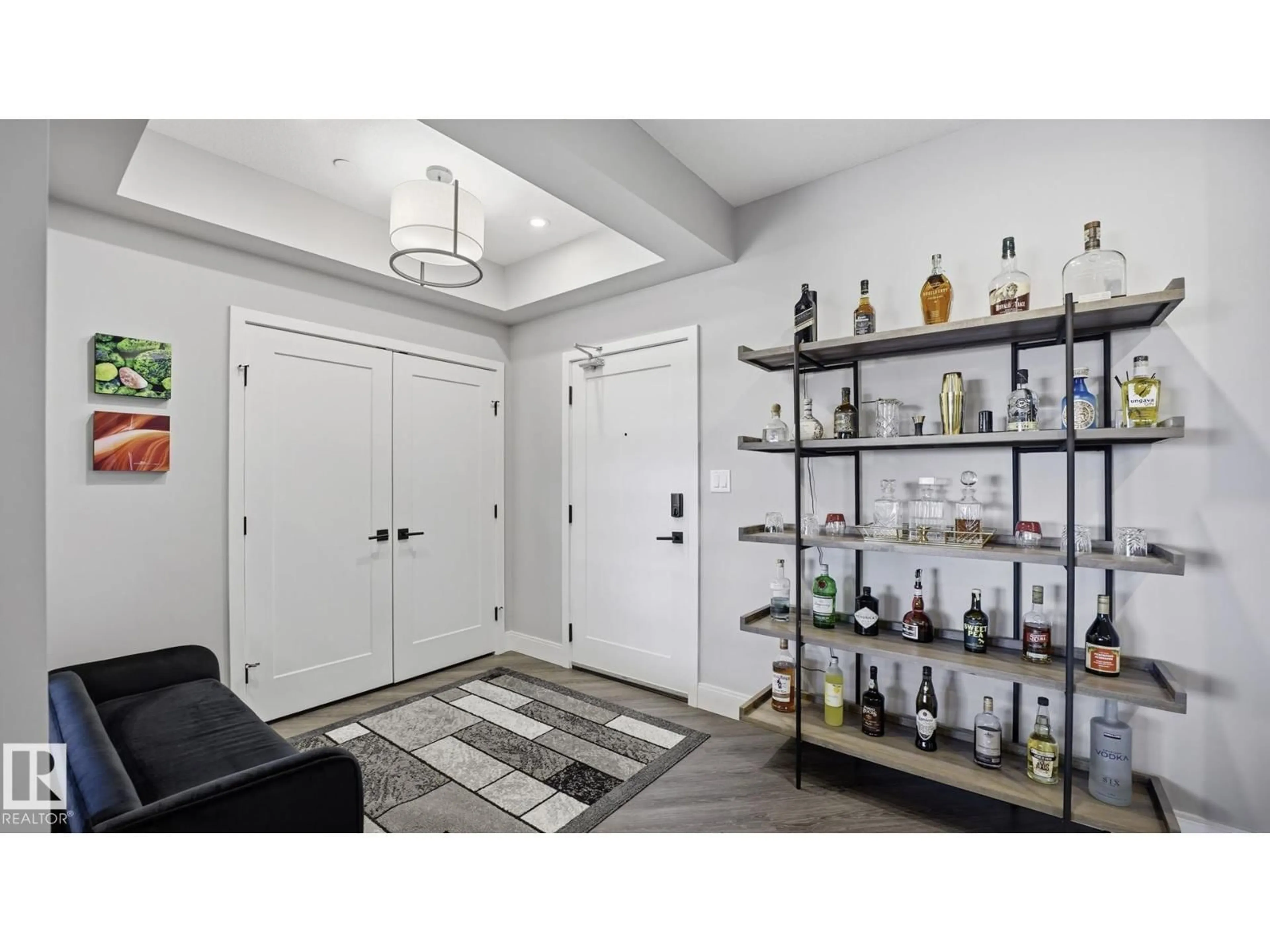 Indoor entryway for 311 - 7463 MAY CM, Edmonton Alberta T6R0X1