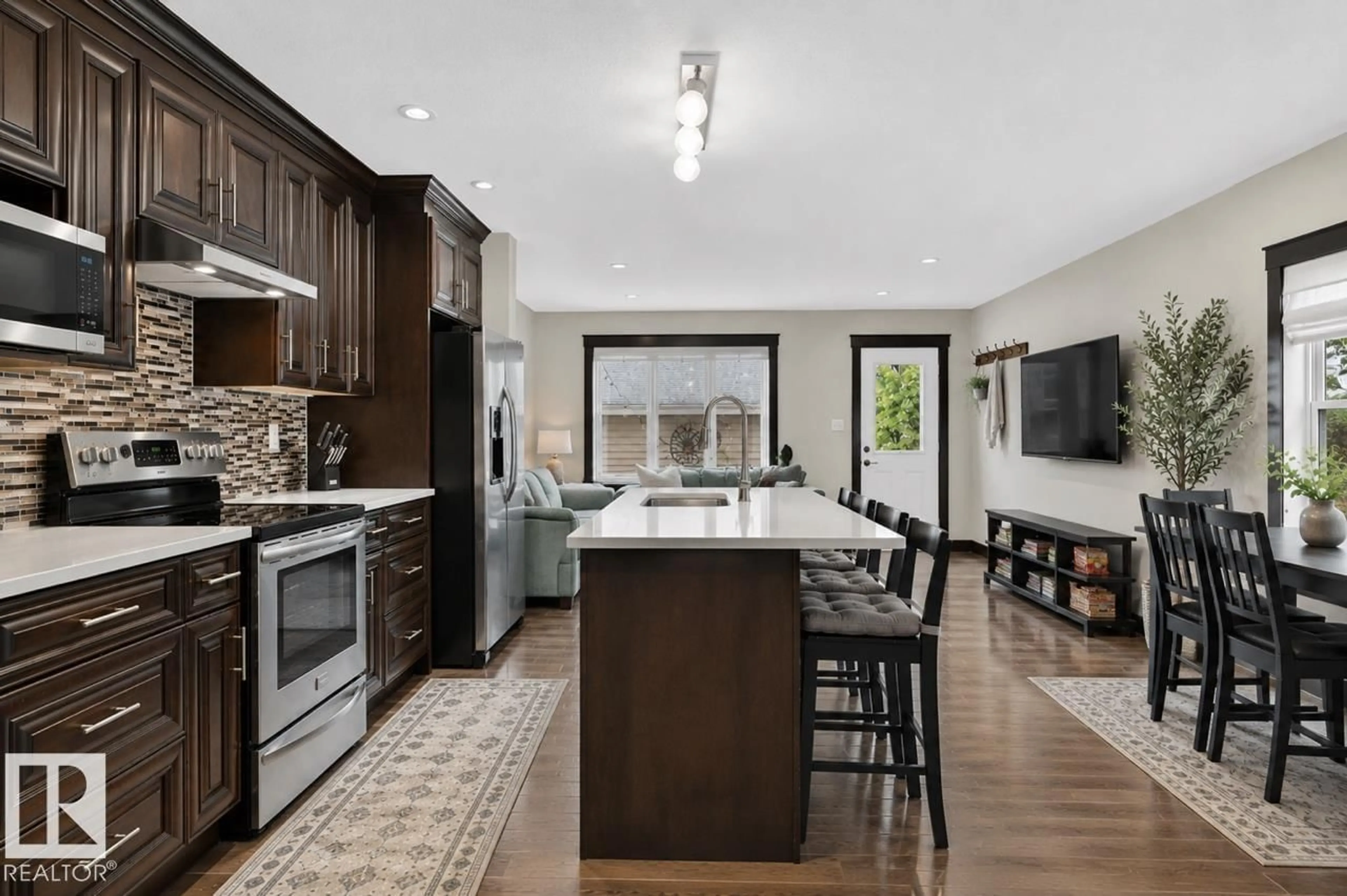 Open concept kitchen, unknown for NW - 8506 80 AV, Edmonton Alberta T6C0T3