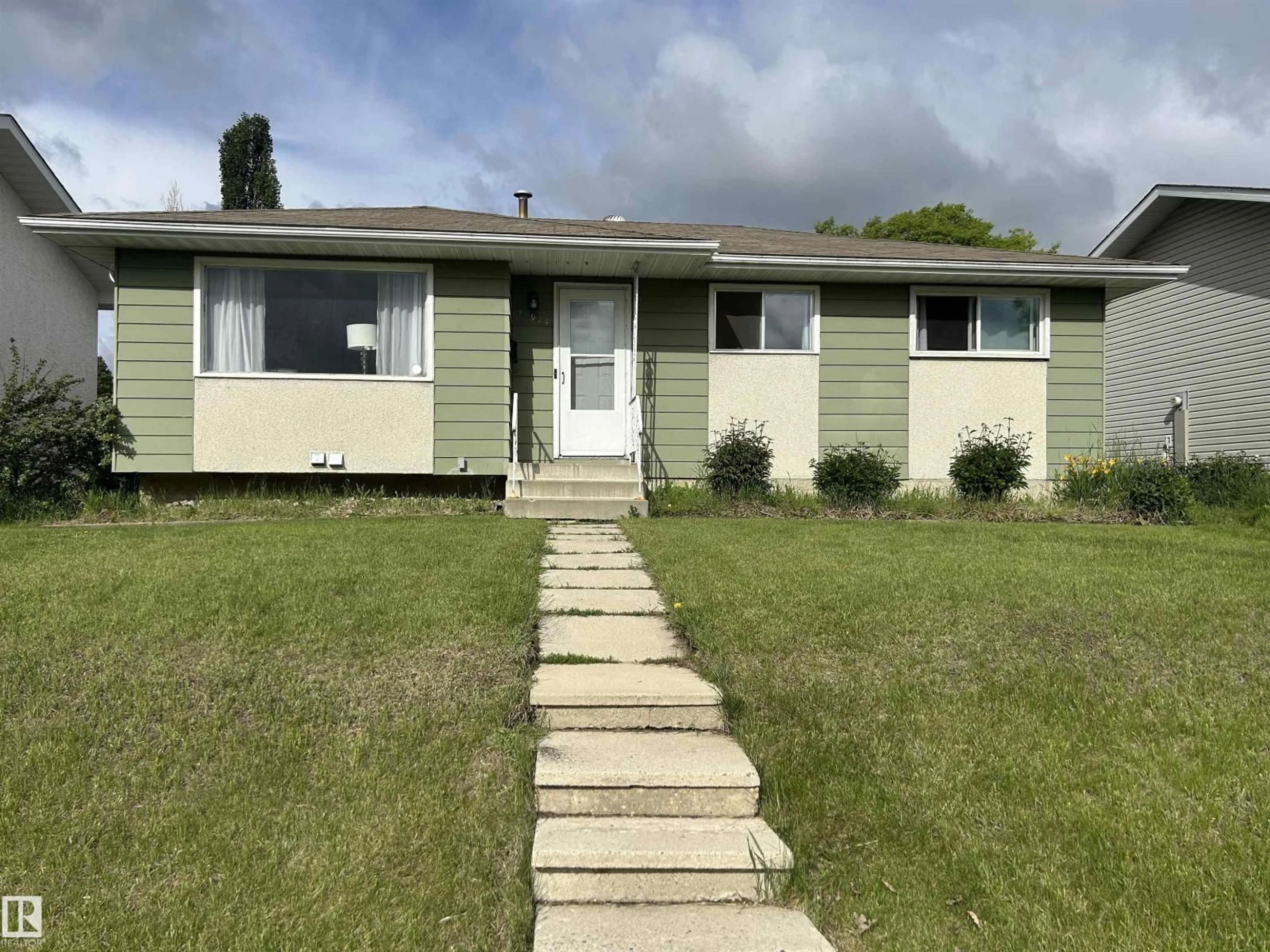 A pic from outside/outdoor area/front of a property/back of a property/a pic from drone, street for 10924 30 ST, Edmonton Alberta T5W1V9