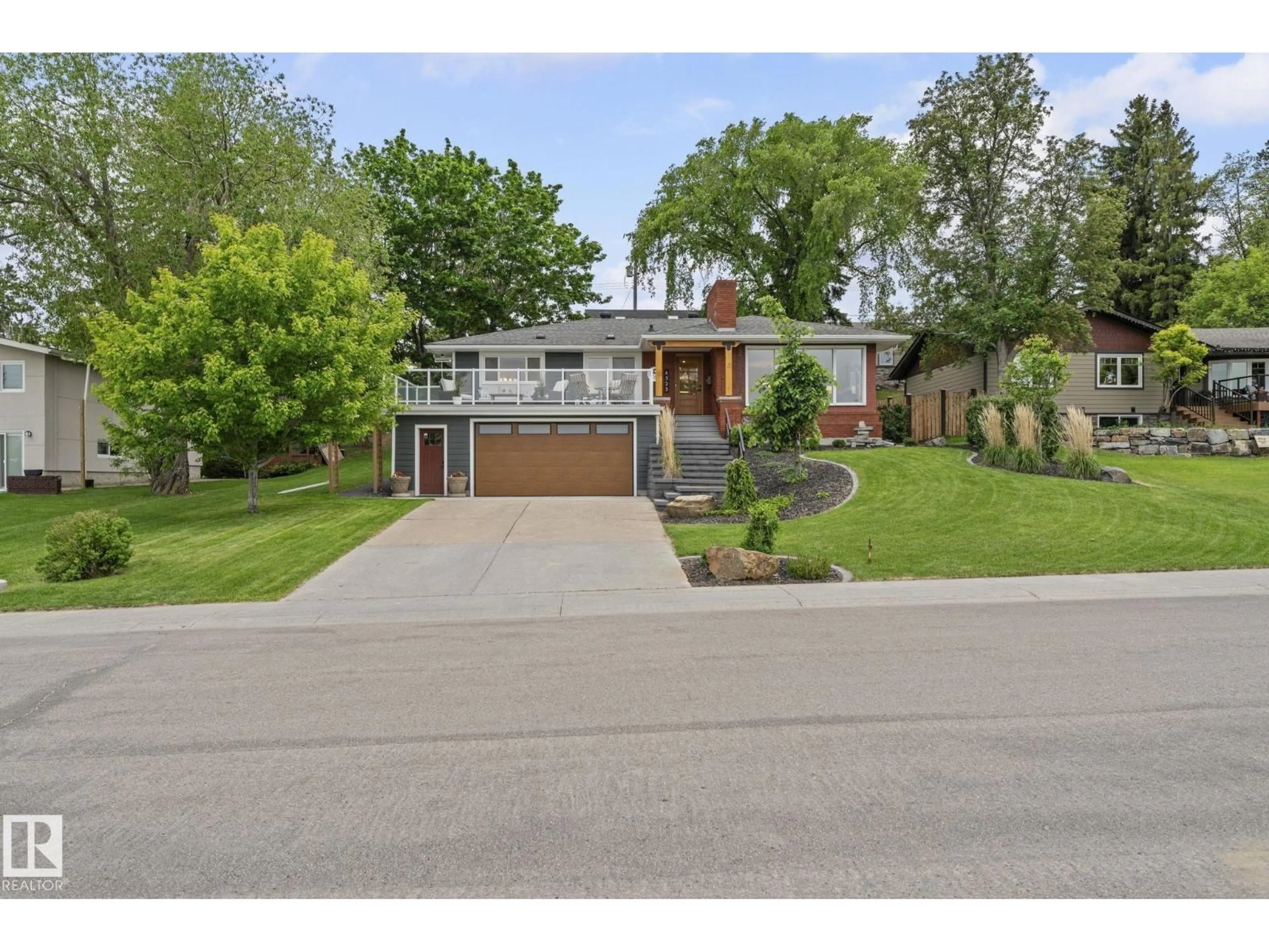 Home with brick exterior material, street for 6523 HARDISTY DR, Edmonton Alberta T6A3V2