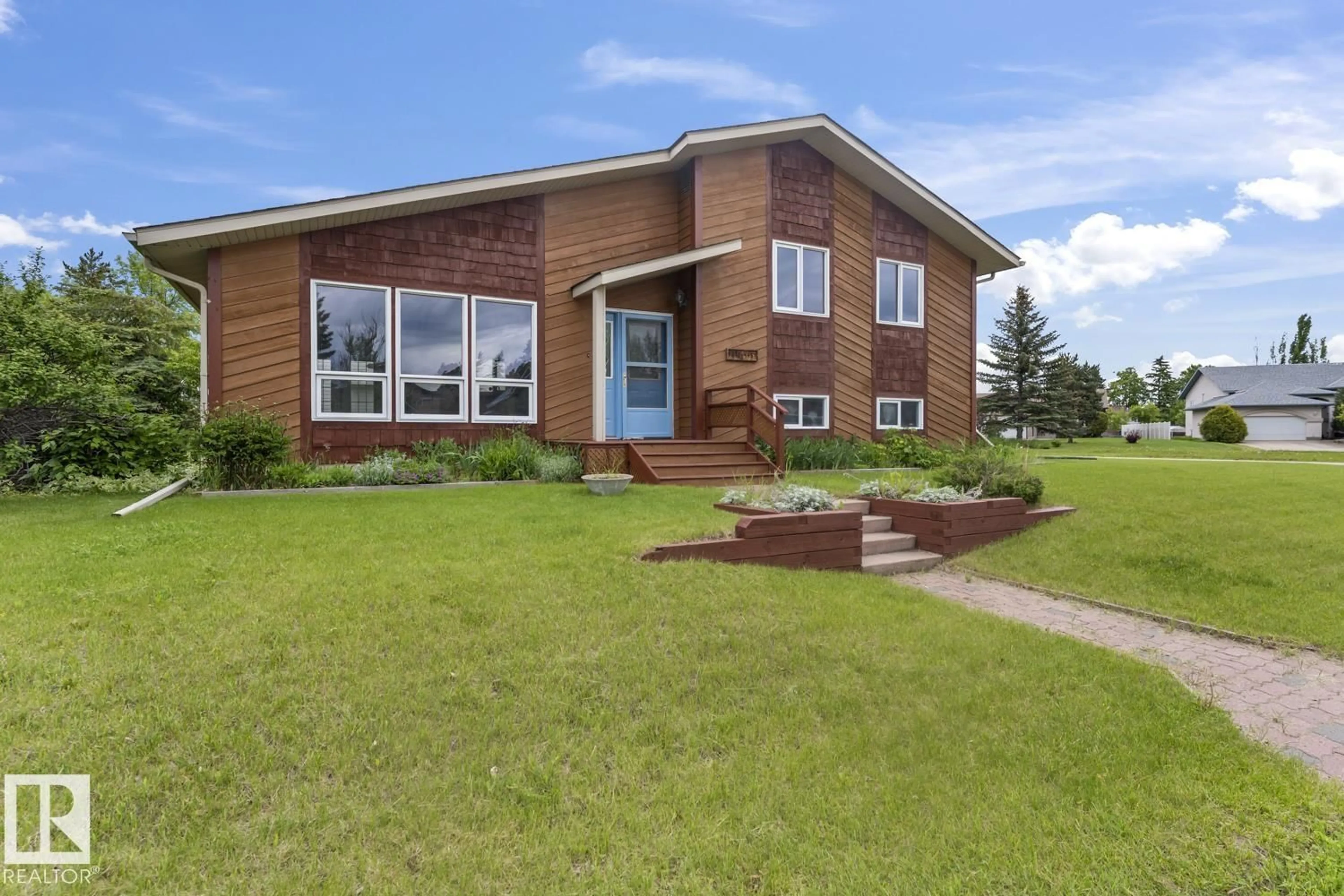 Home with brick exterior material, unknown for 4302 44 ST, Bonnyville Town Alberta T9N1W7