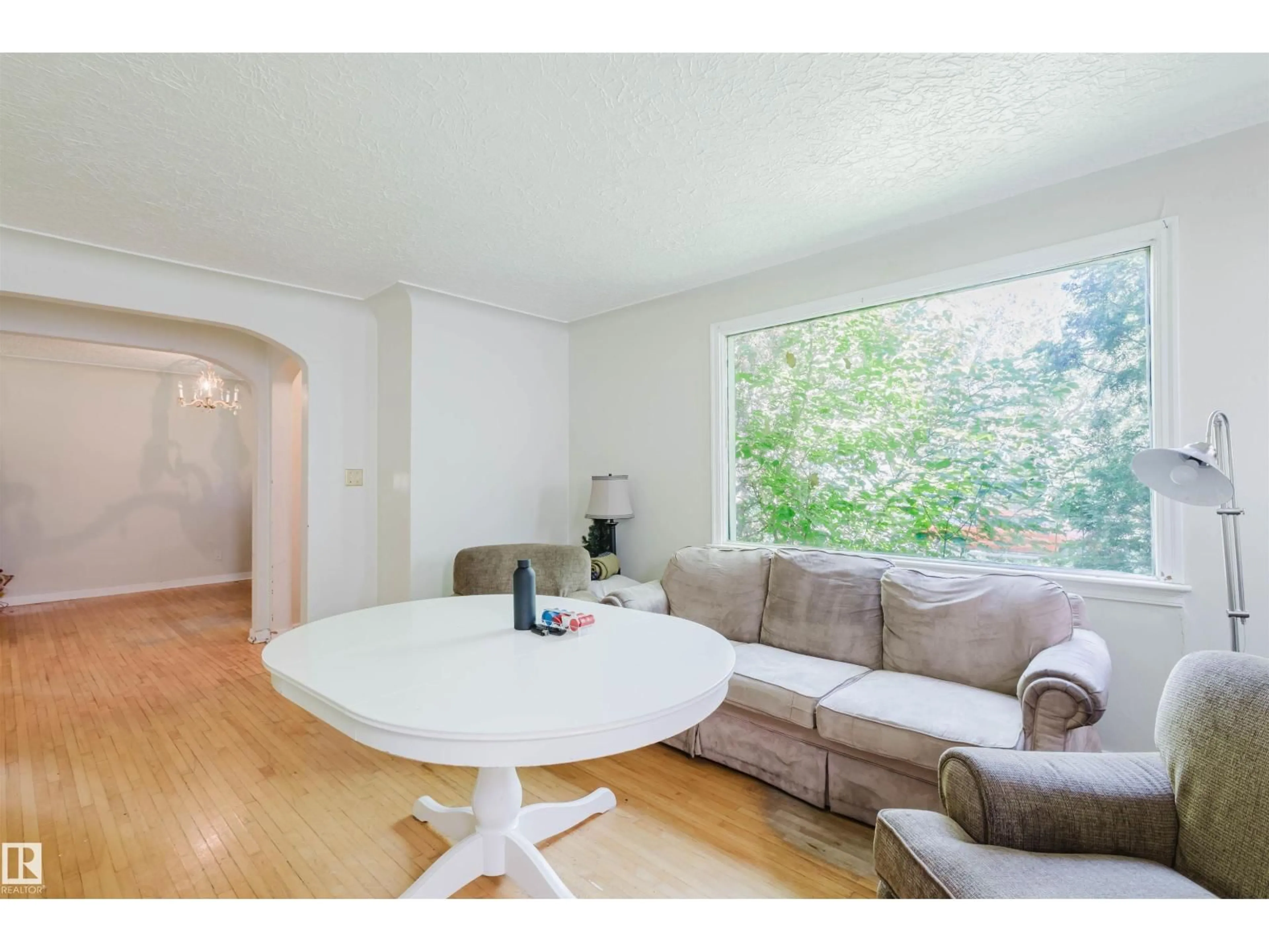 Unknown for 7230 112 ST, Edmonton Alberta T6G1J3