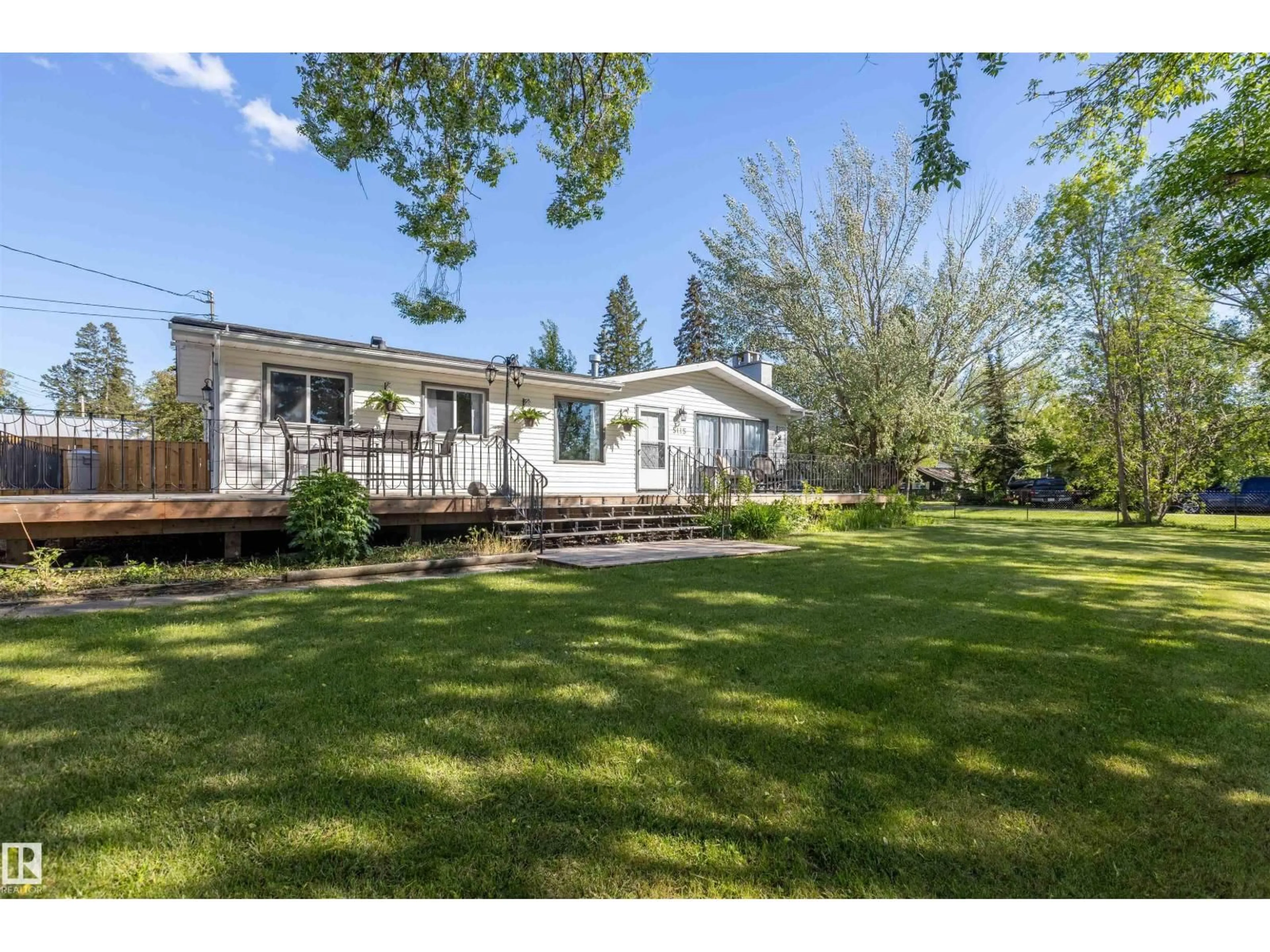 A pic from outside/outdoor area/front of a property/back of a property/a pic from drone, unknown for 5115 49 AV, Rural Lac Ste. Anne County Alberta T0E0A0