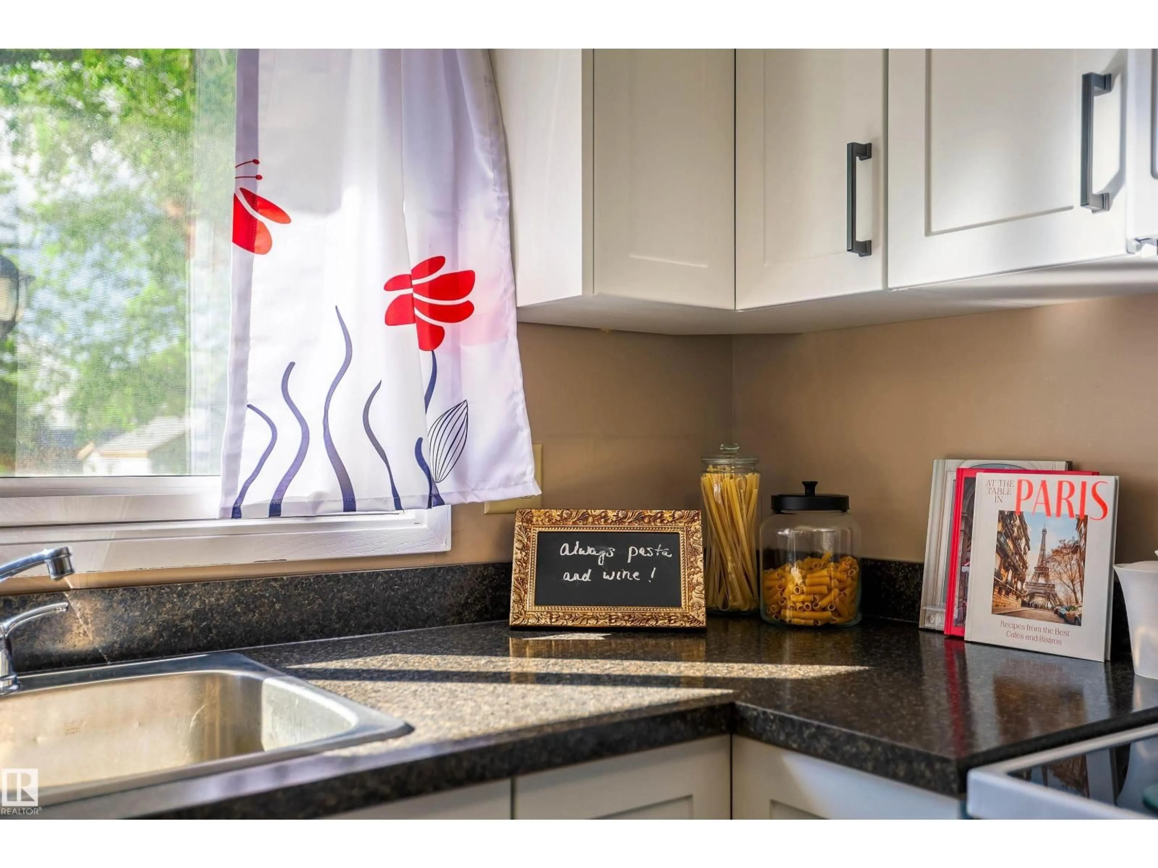 Contemporary kitchen, ceramic/tile floor for 5115 49 AV, Rural Lac Ste. Anne County Alberta T0E0A0