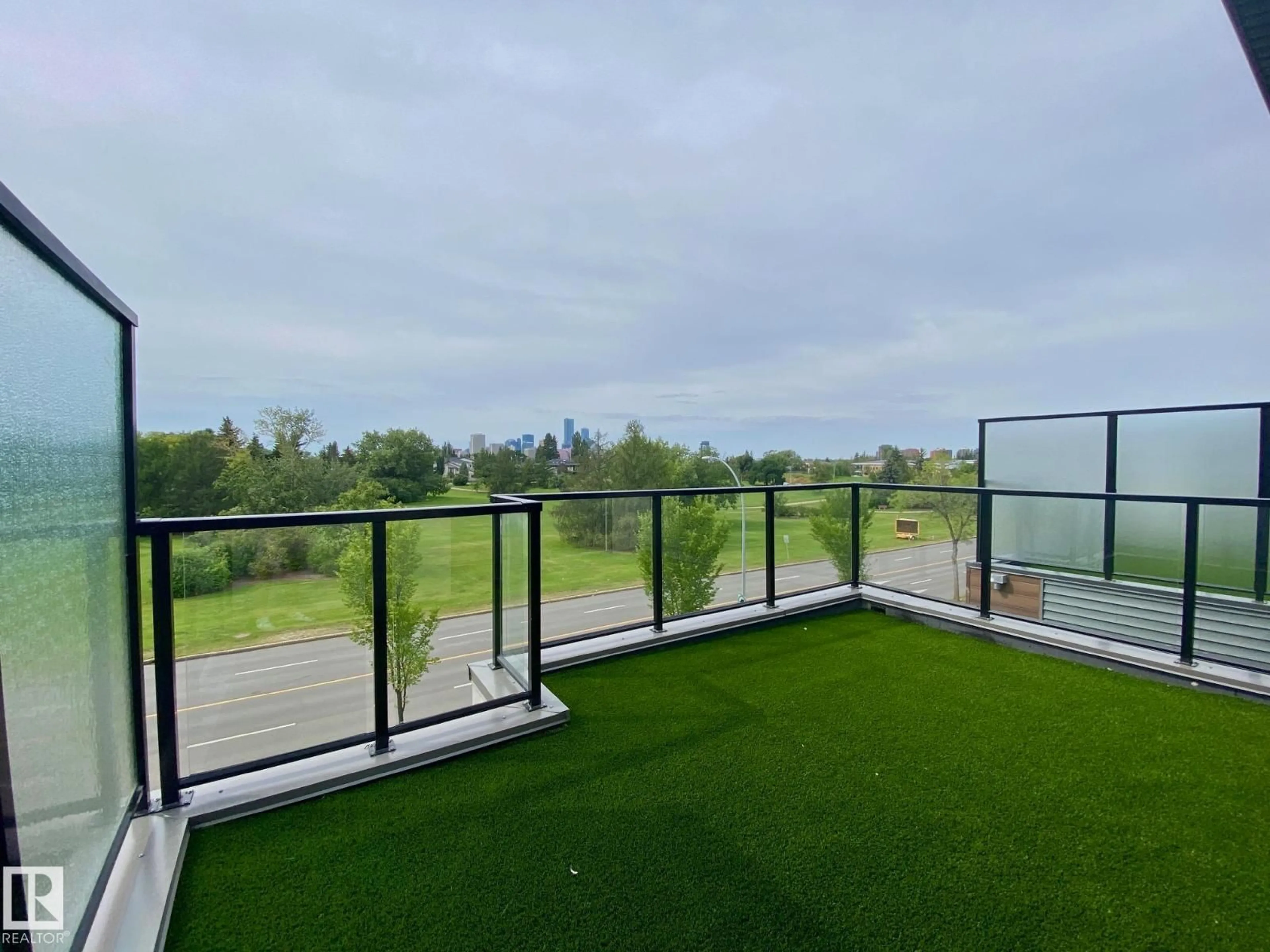 Balcony in the apartment, water/lake/river/ocean view for 9637 85 ST, Edmonton Alberta T6C3E3