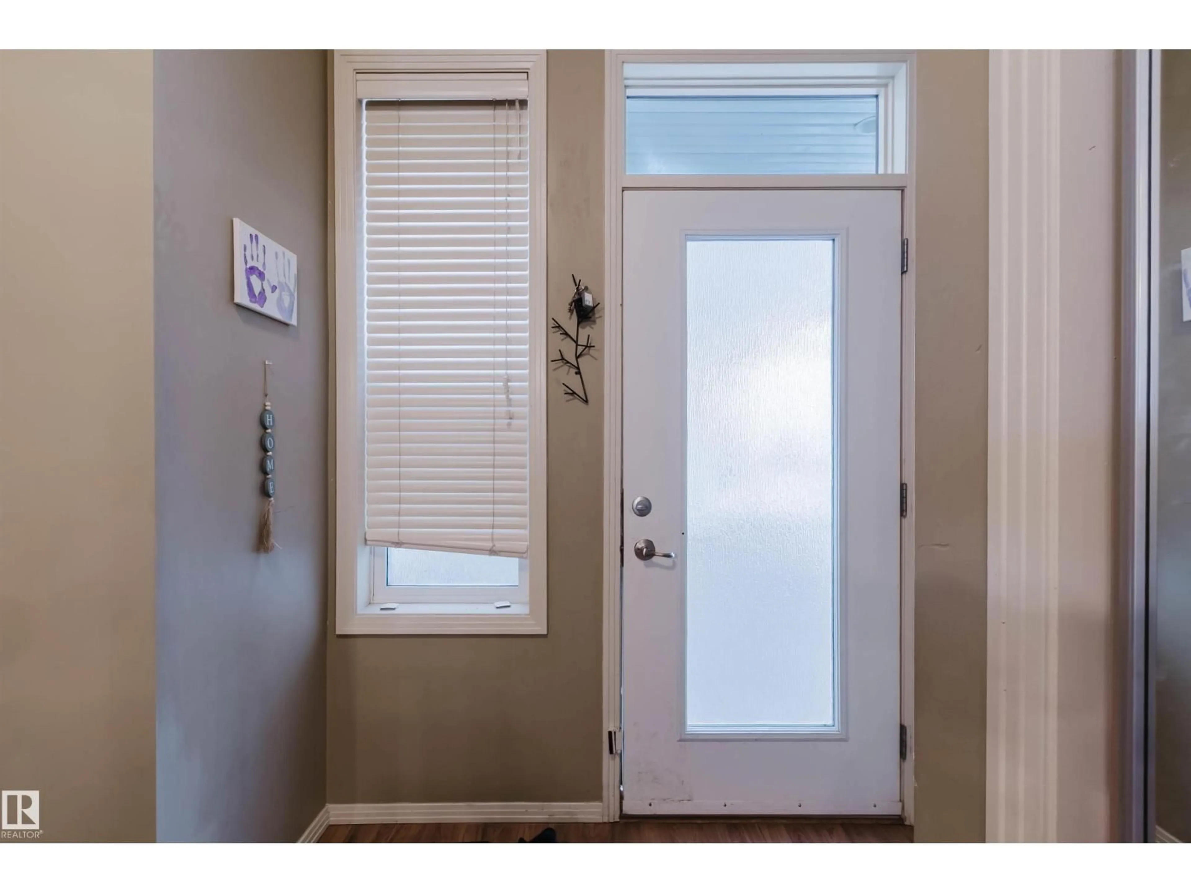Indoor entryway for 323 - 4831 104A ST NW, Edmonton Alberta T6H0R5