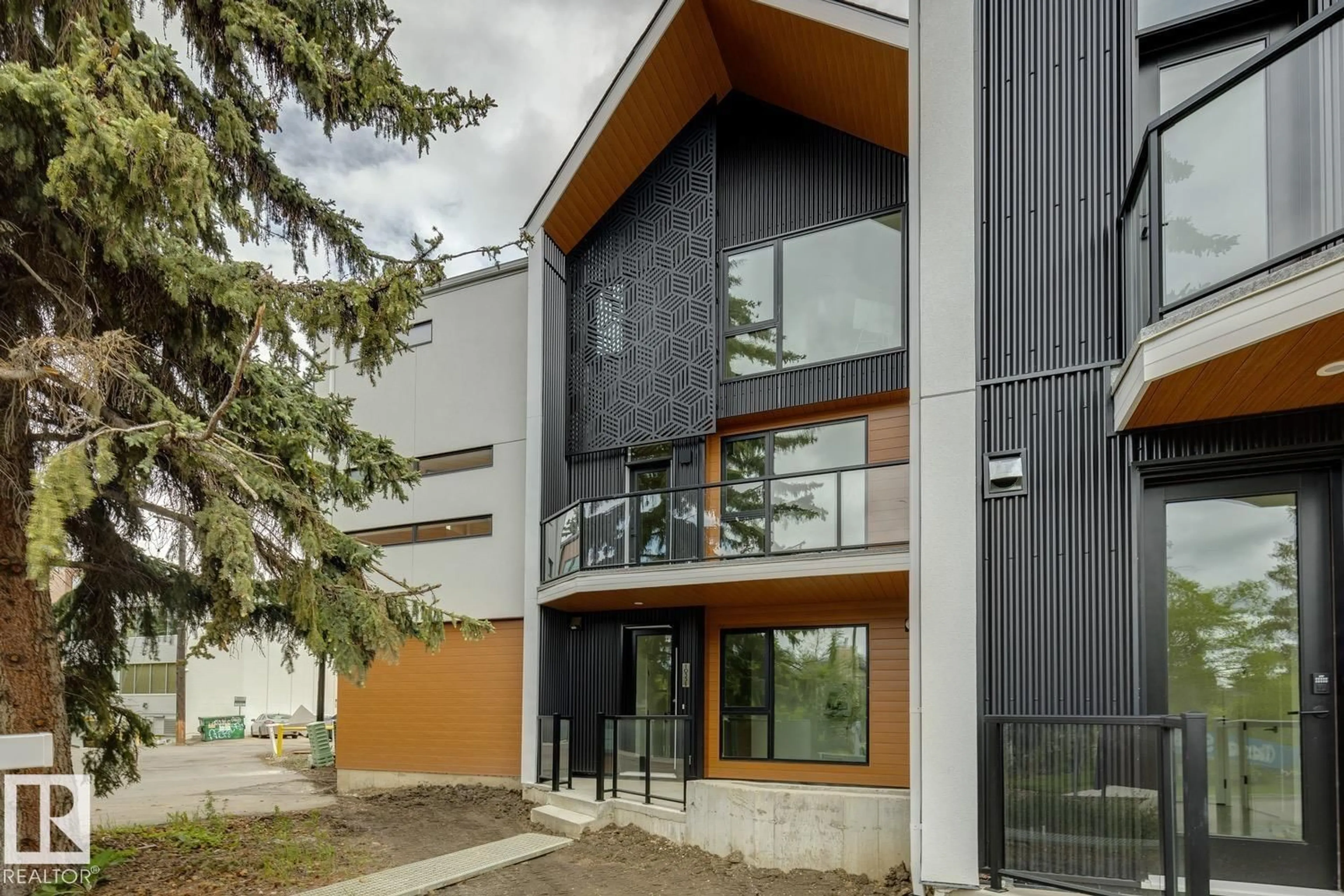 Unknown for #6 - 10331 WADHURST RD, Edmonton Alberta T5N1T1