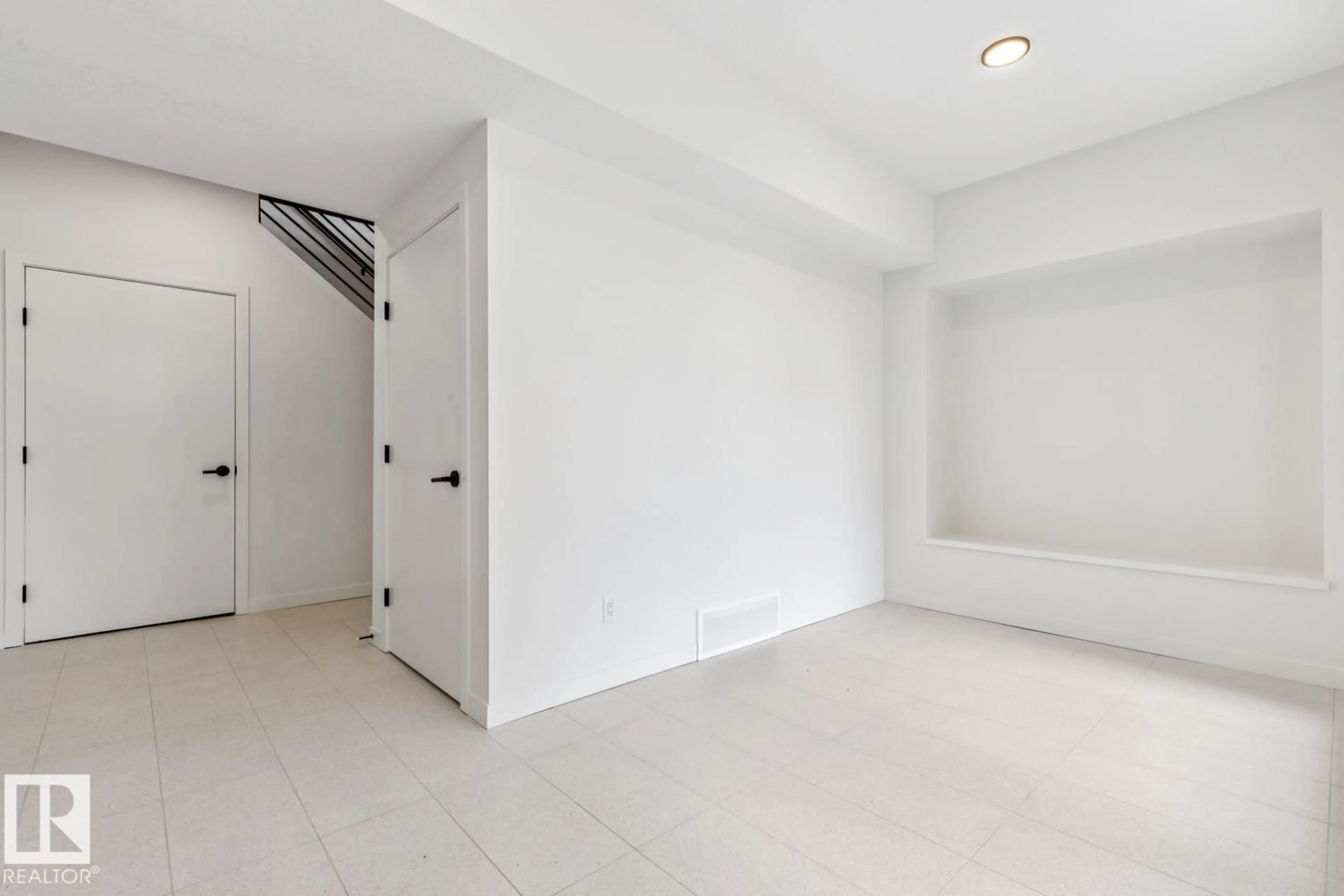 A pic of a room for #6 - 10331 WADHURST RD, Edmonton Alberta T5N1T1